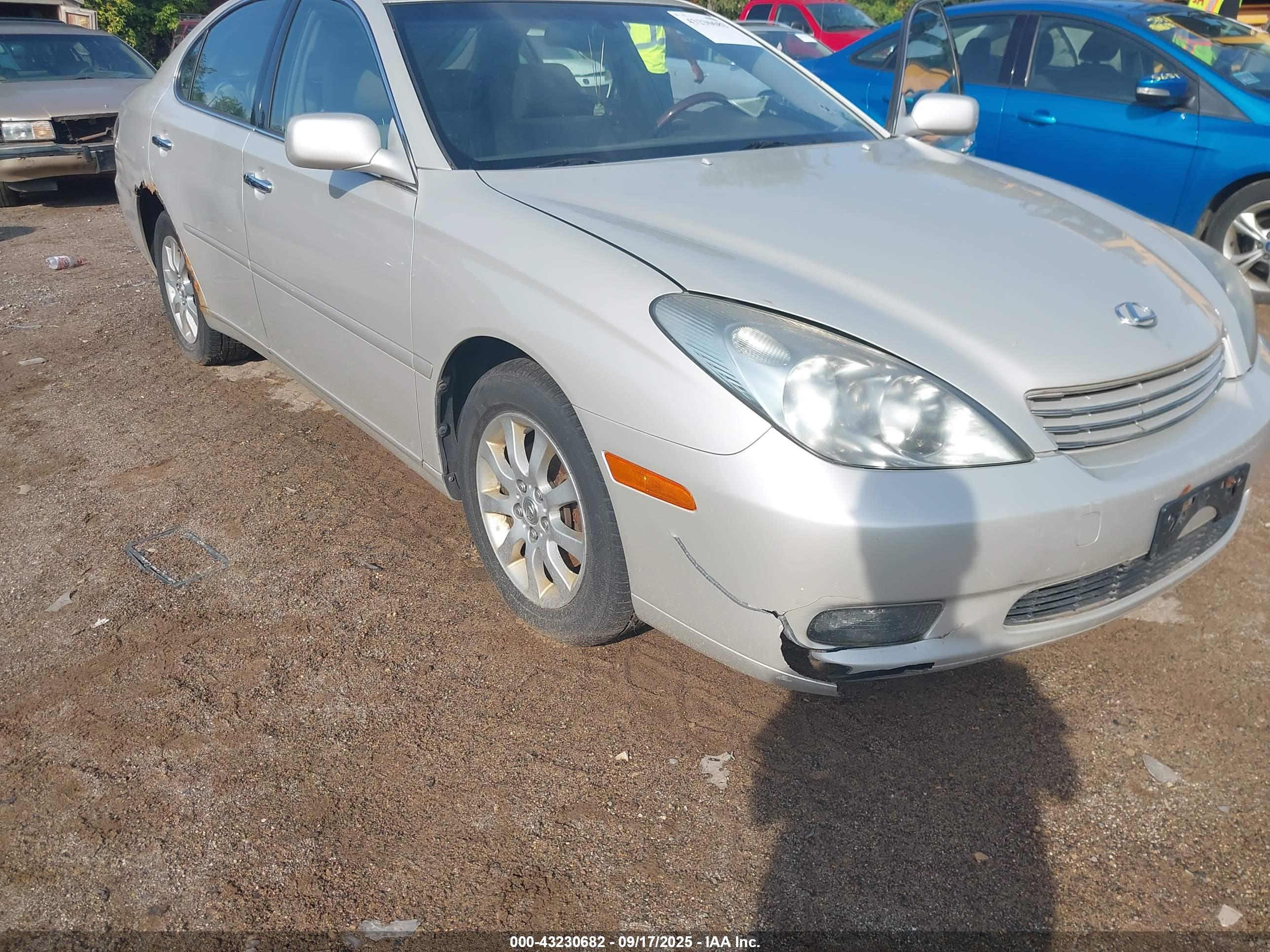 LEXUS ES image 6