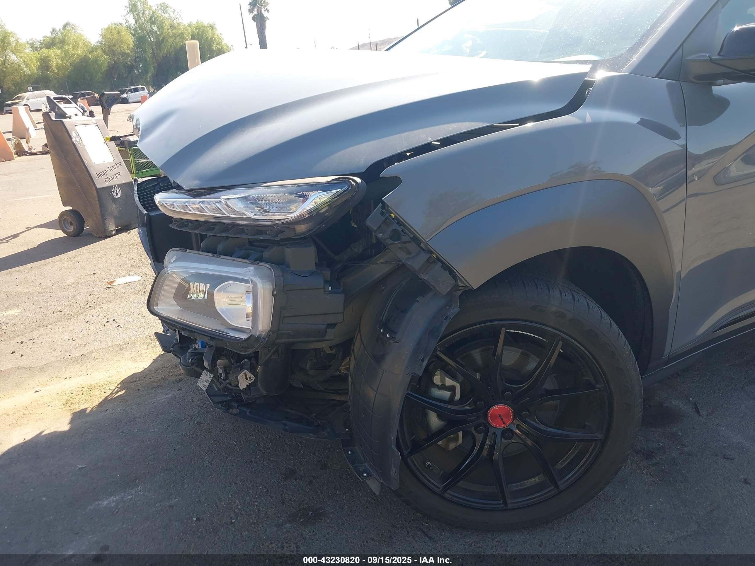 HYUNDAI KONA image 6