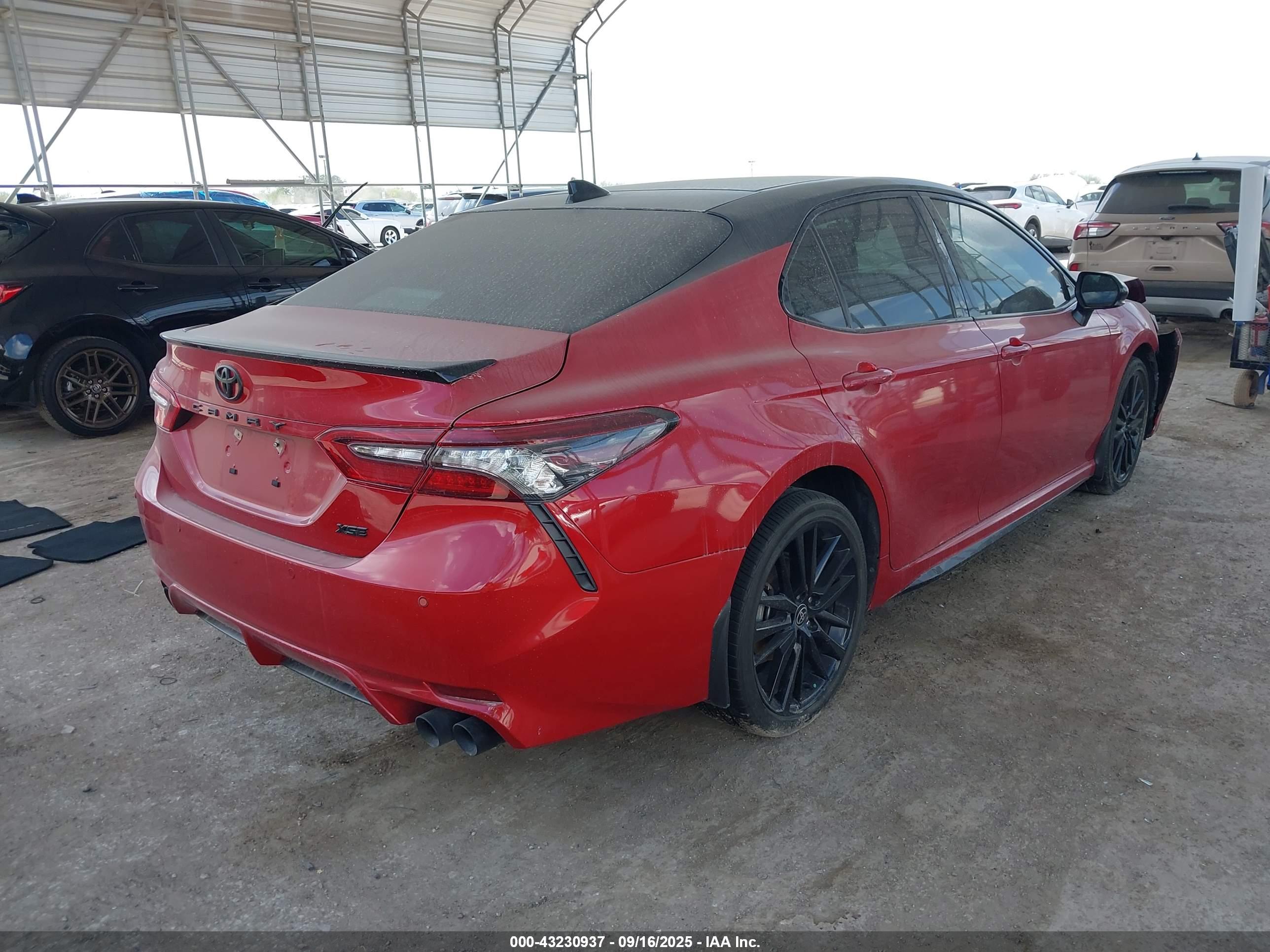 TOYOTA CAMRY image 4
