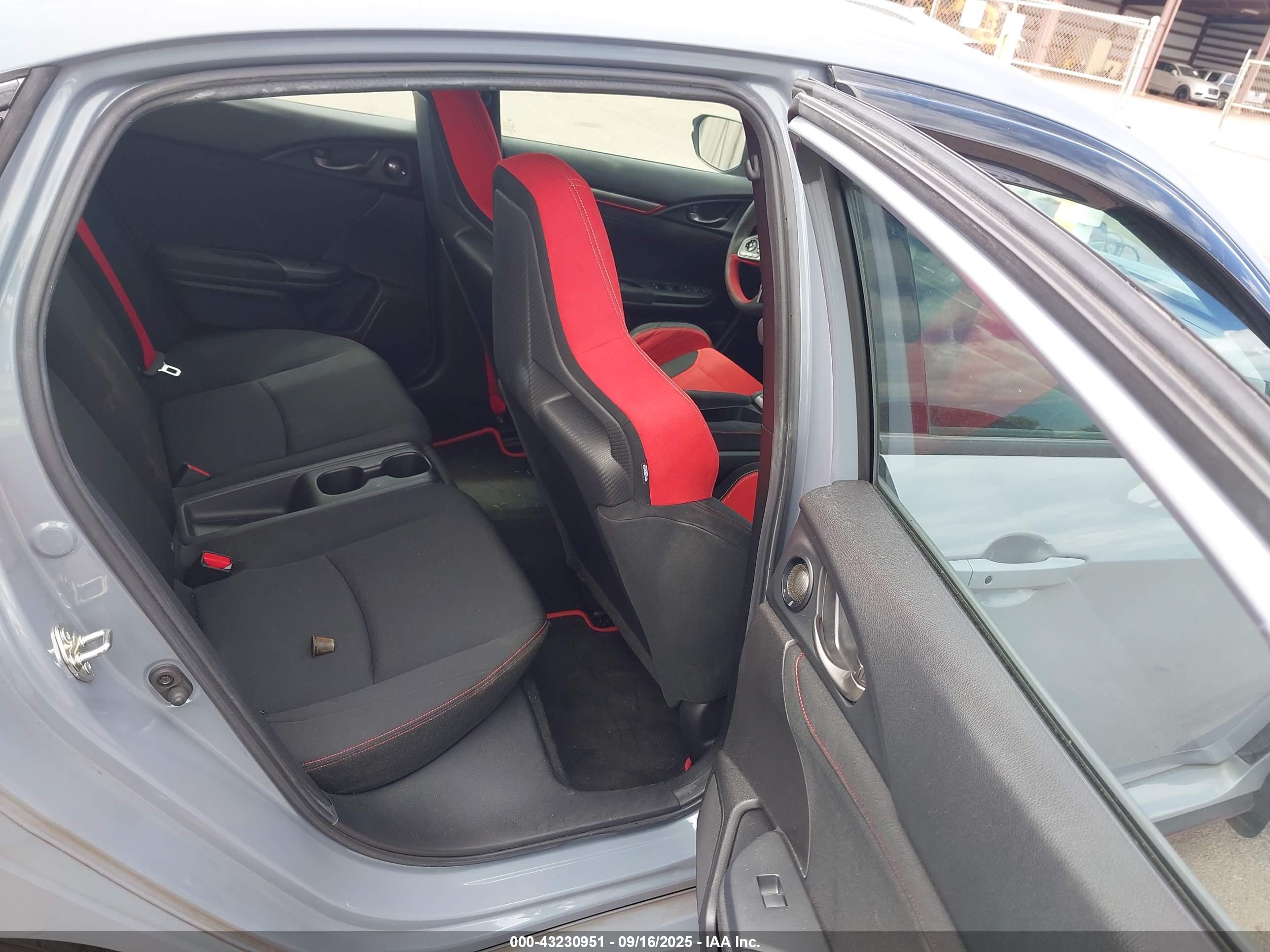 HONDA CIVIC image 8