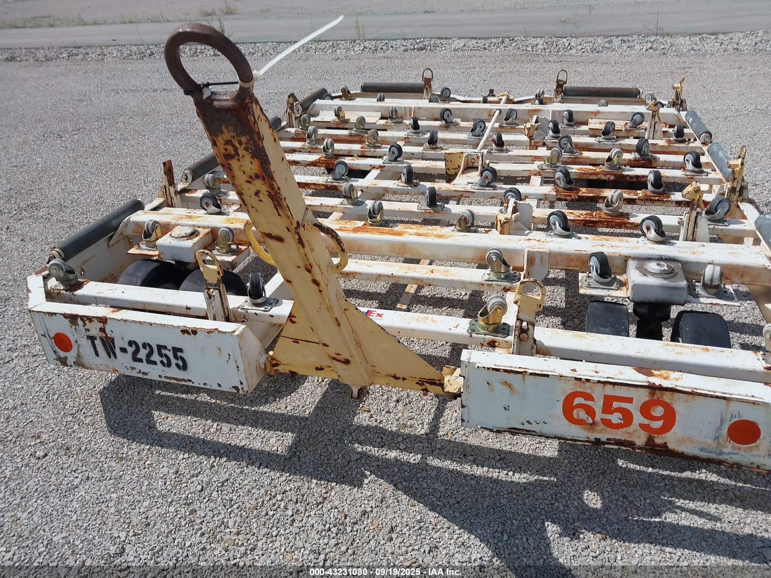EQUIPMENT GSE image 10
