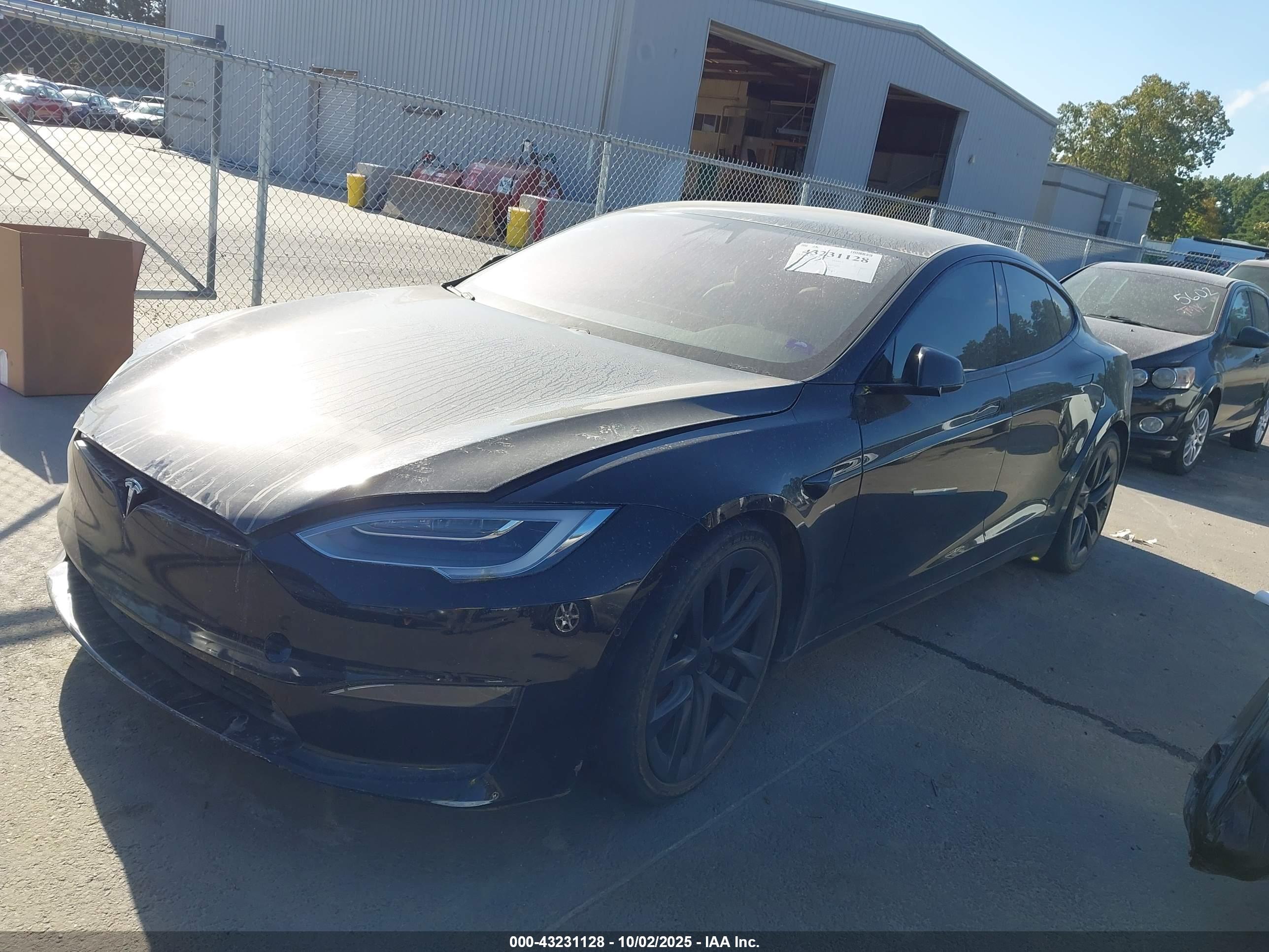 TESLA MODEL image 2