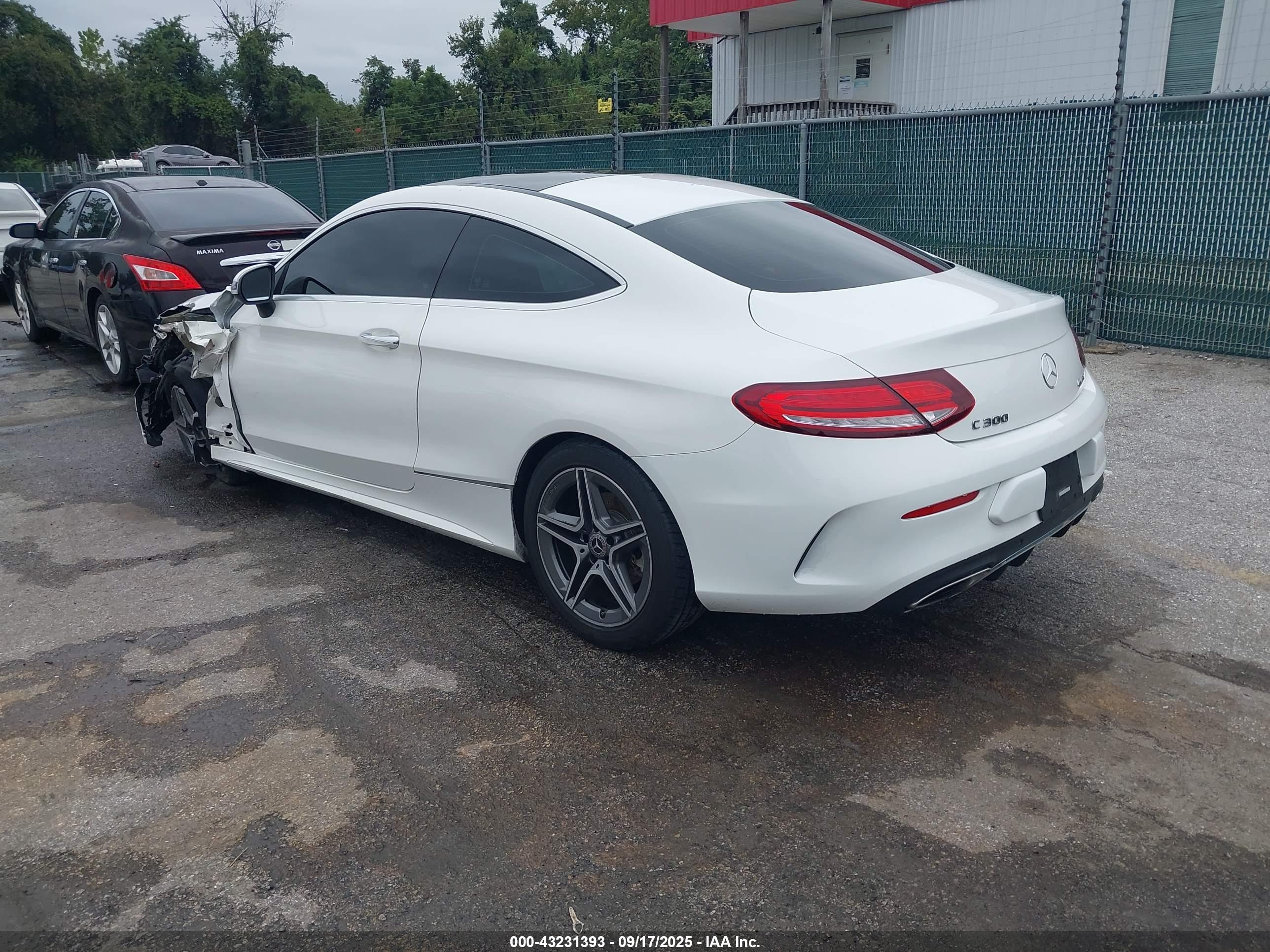 MERCEDES-BENZ C image 3