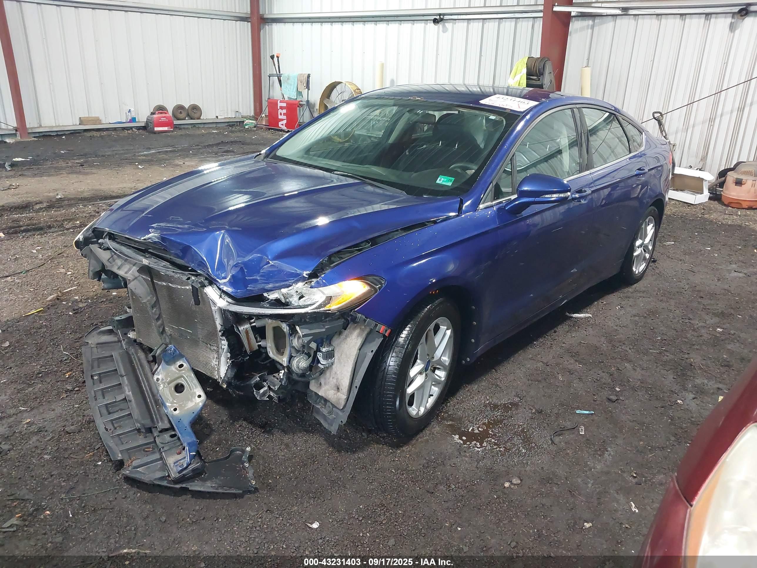 FORD FUSION image 2
