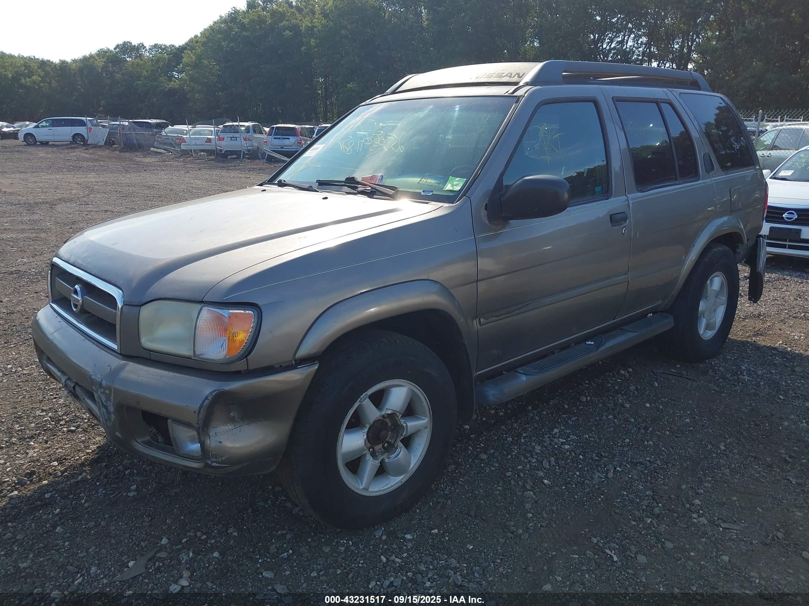NISSAN PATHFINDER image 2