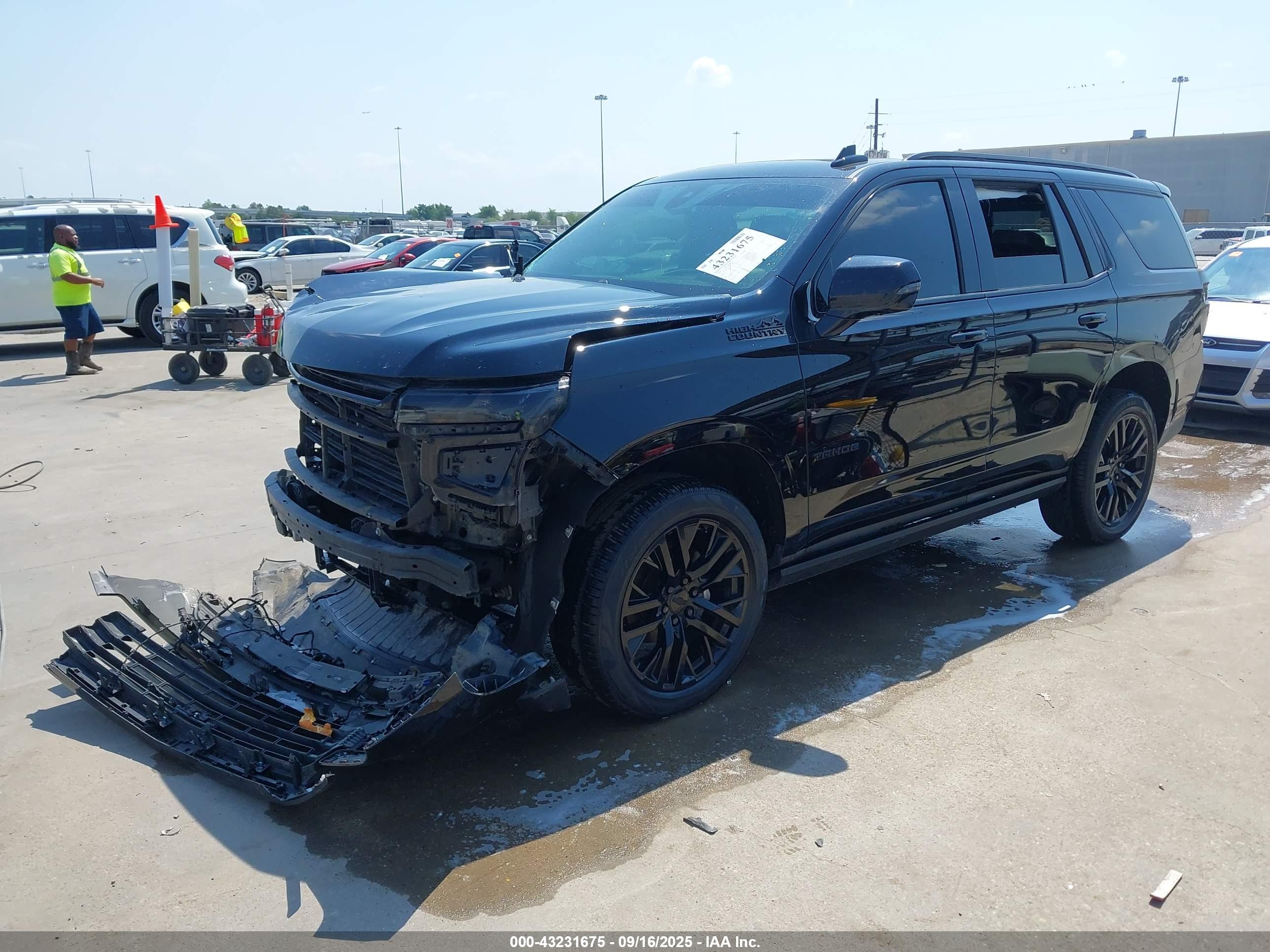 CHEVROLET TAHOE image 2