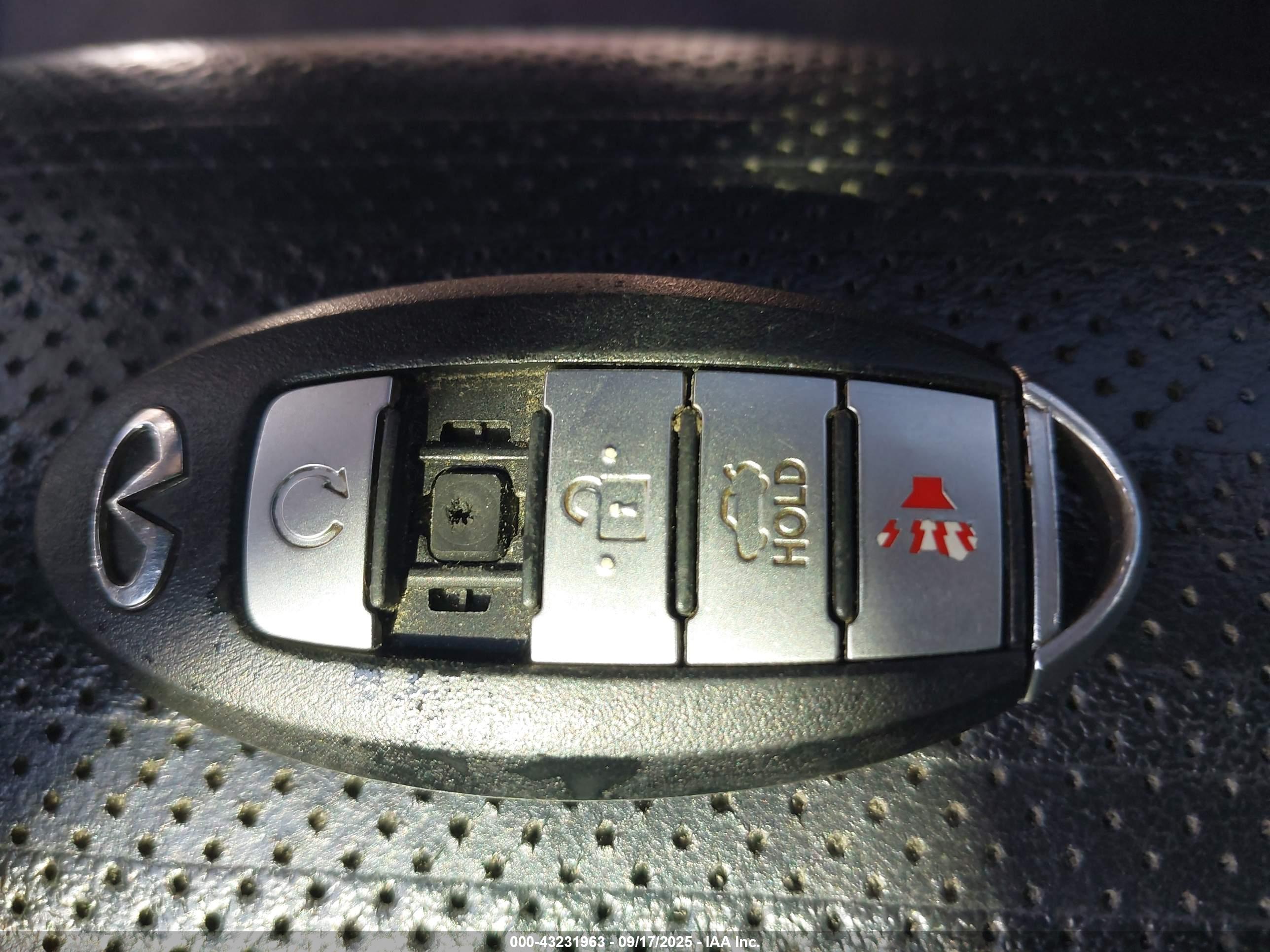 INFINITI Q50 image 11