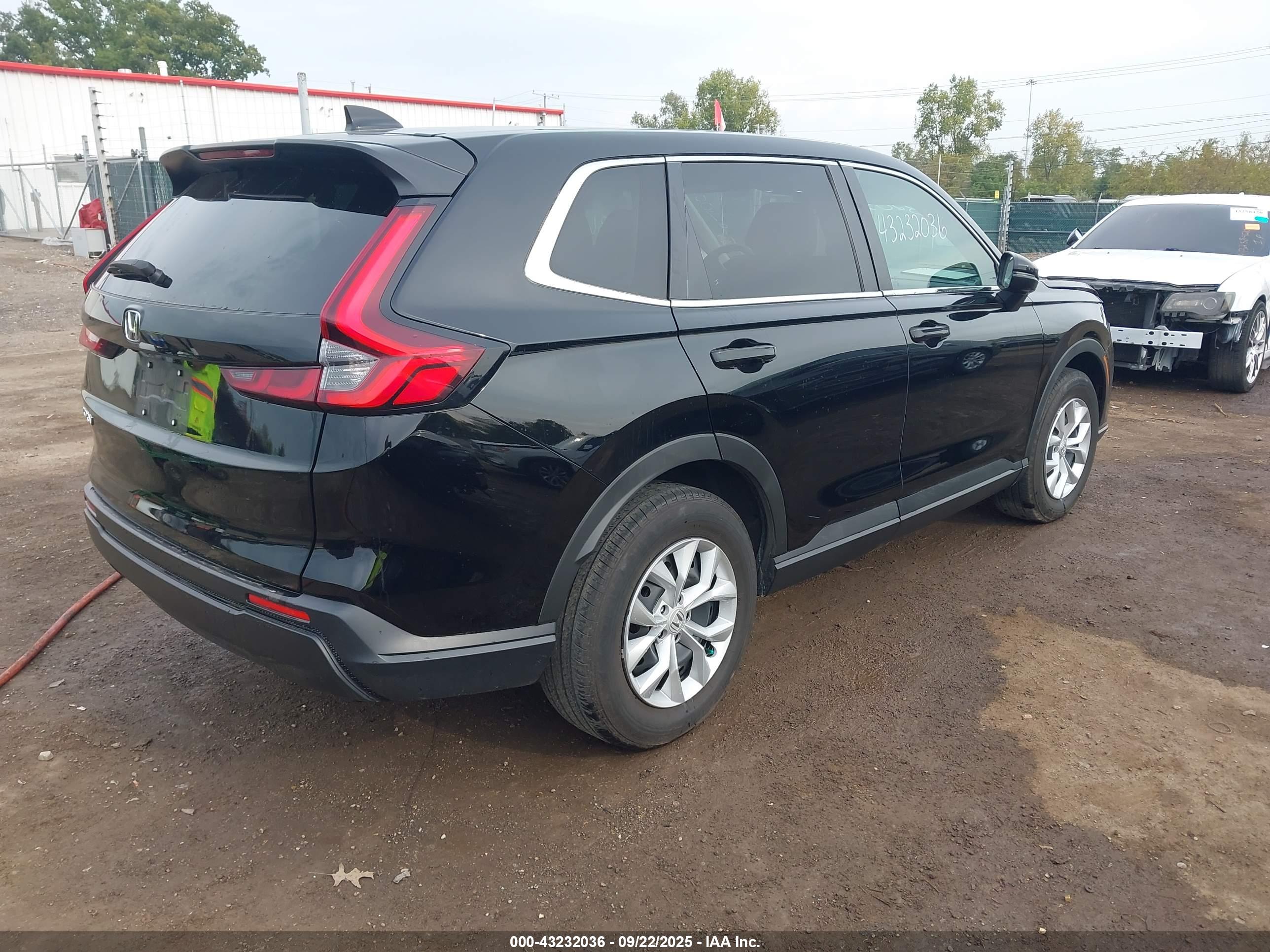 HONDA CR-V image 4
