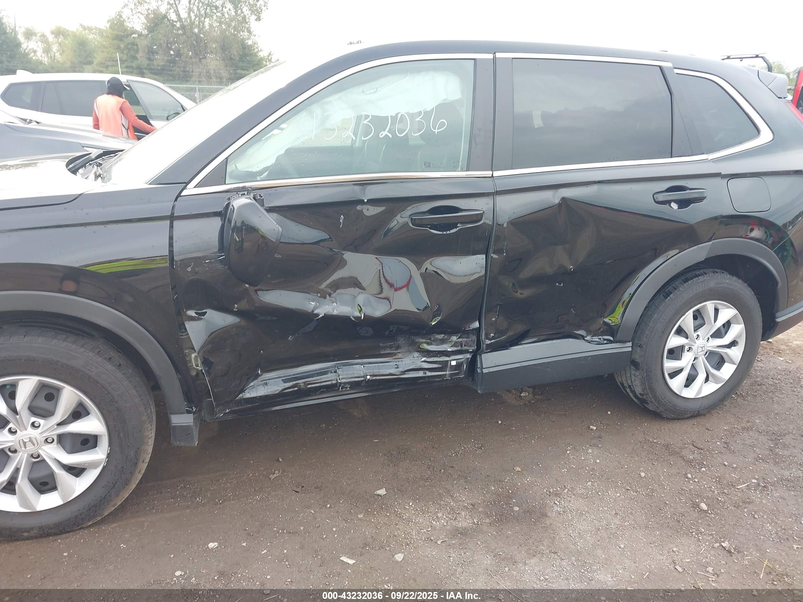 HONDA CR-V image 6