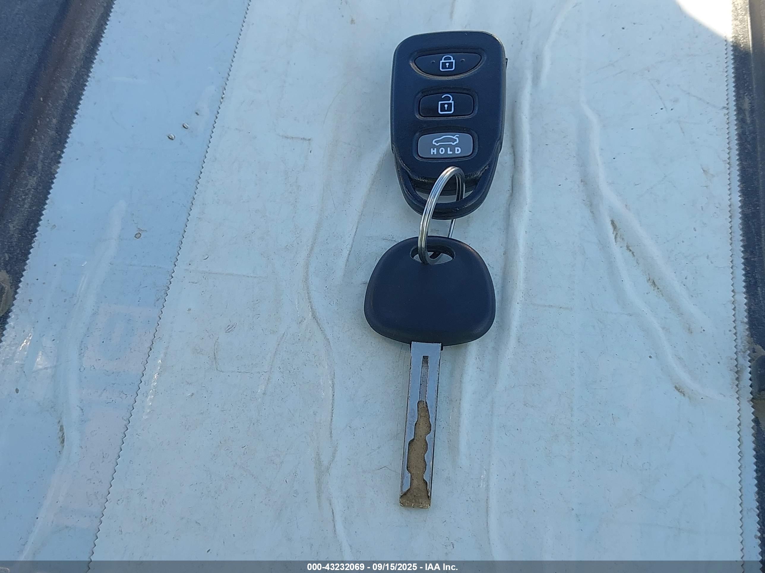 HYUNDAI SONATA image 11