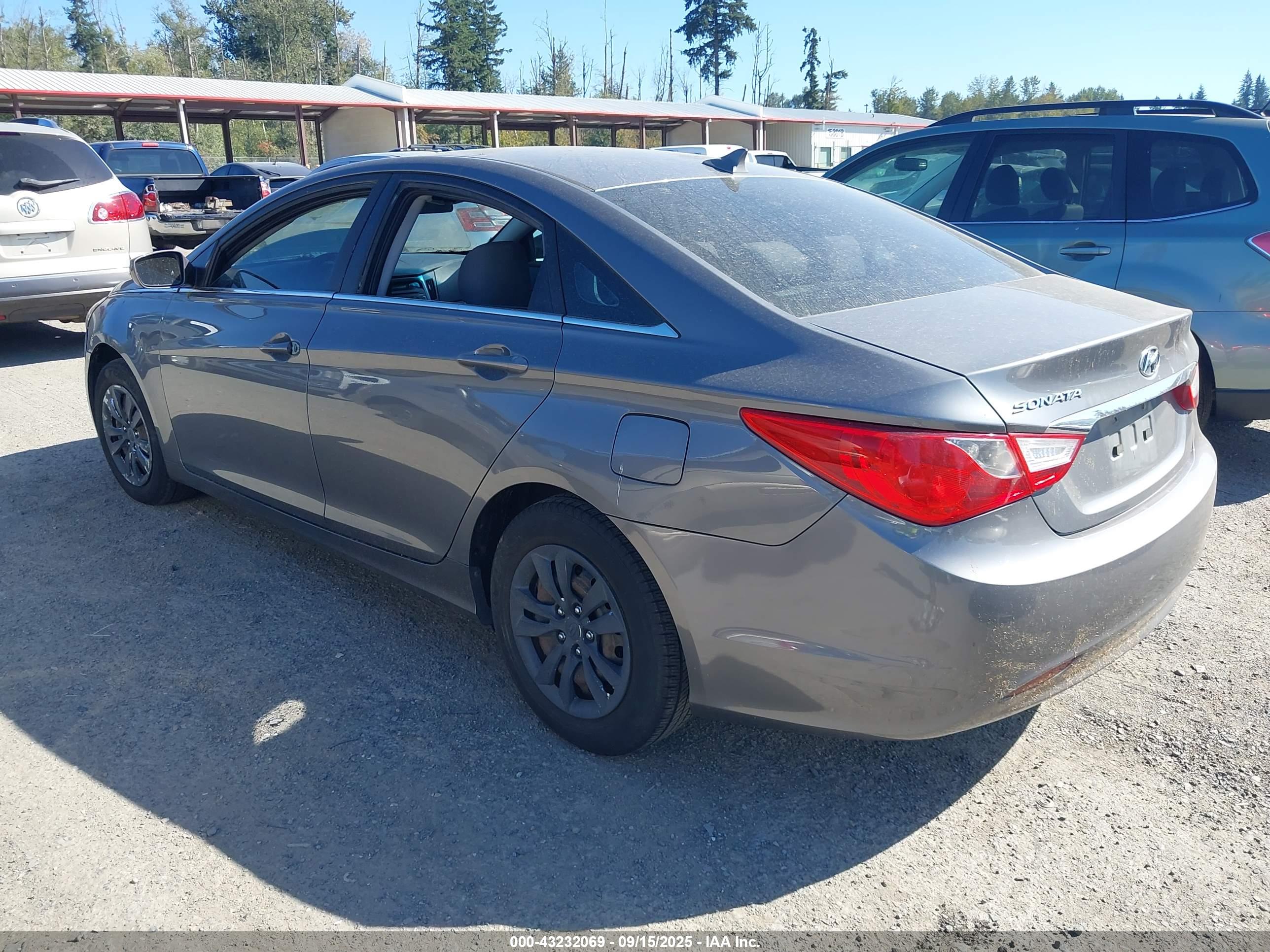 HYUNDAI SONATA image 3
