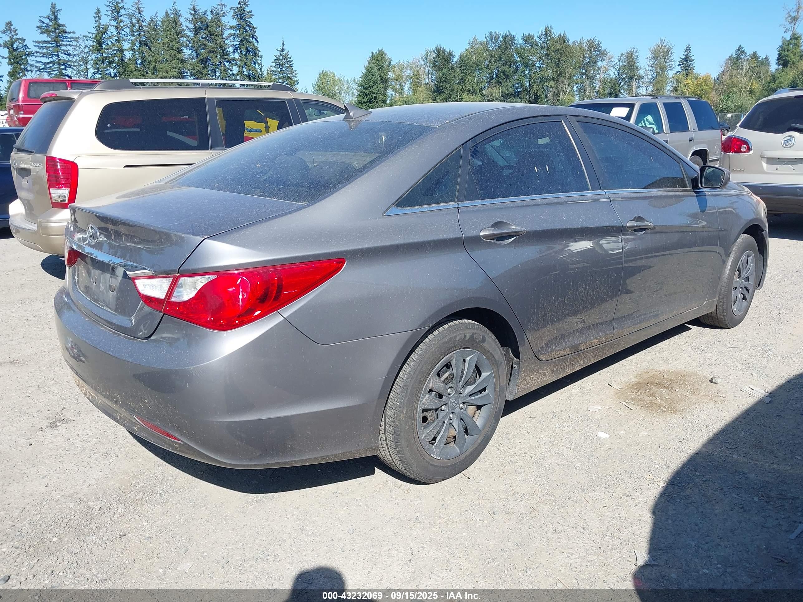 HYUNDAI SONATA image 4