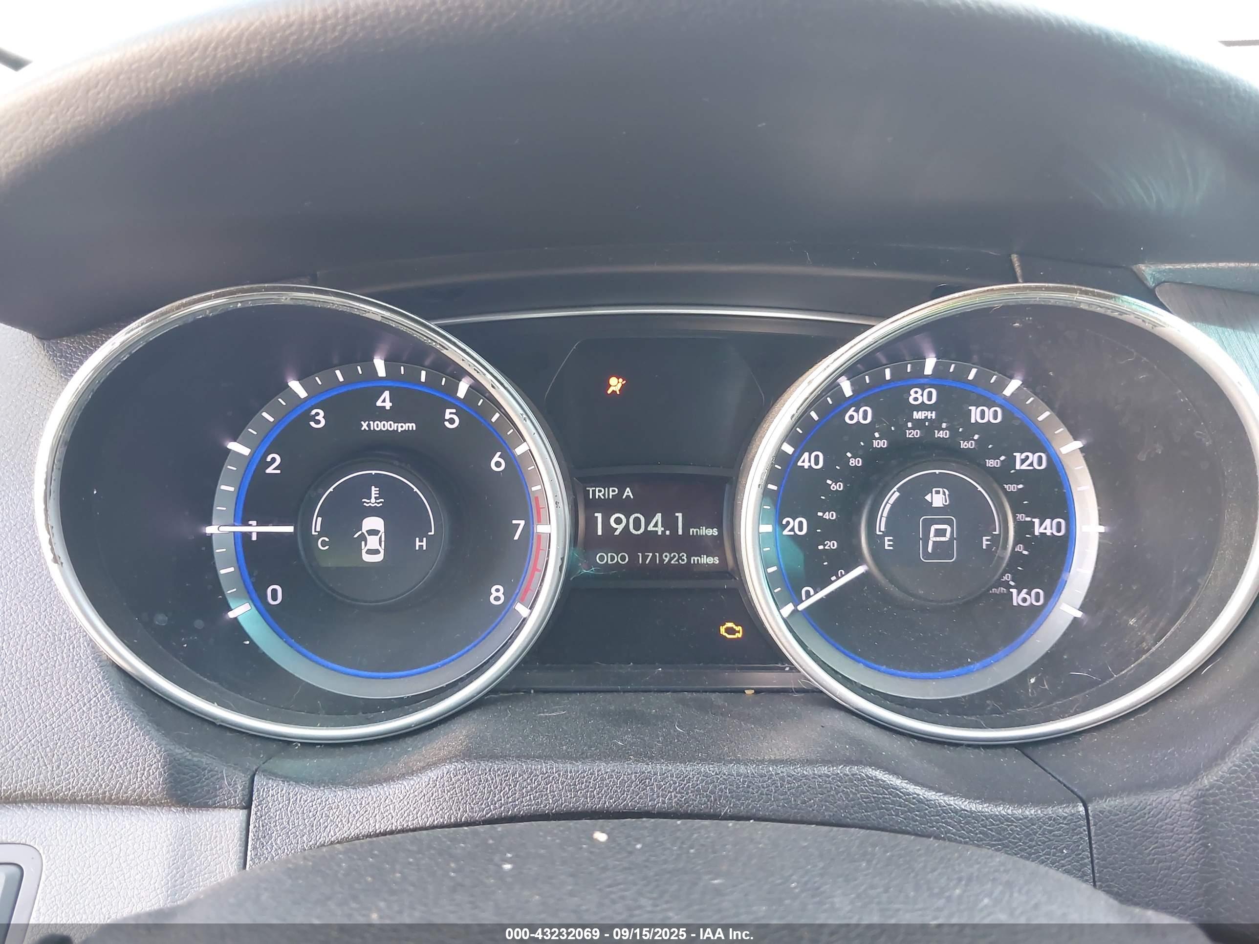 HYUNDAI SONATA image 7