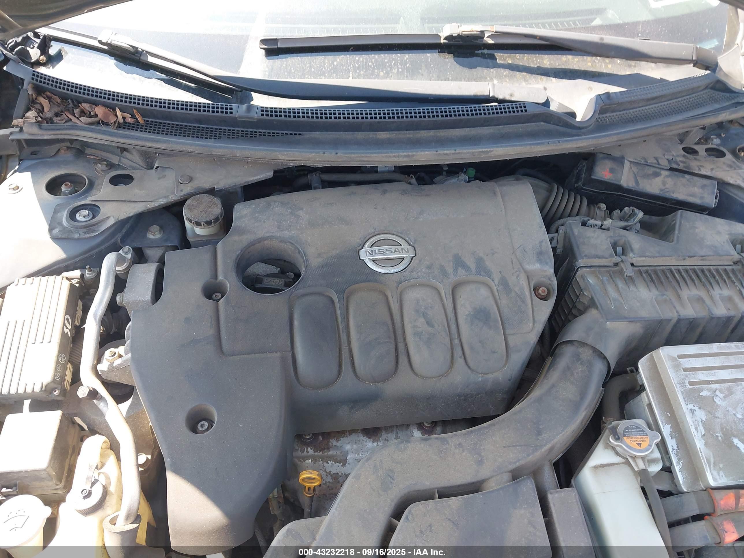 NISSAN ALTIMA image 10