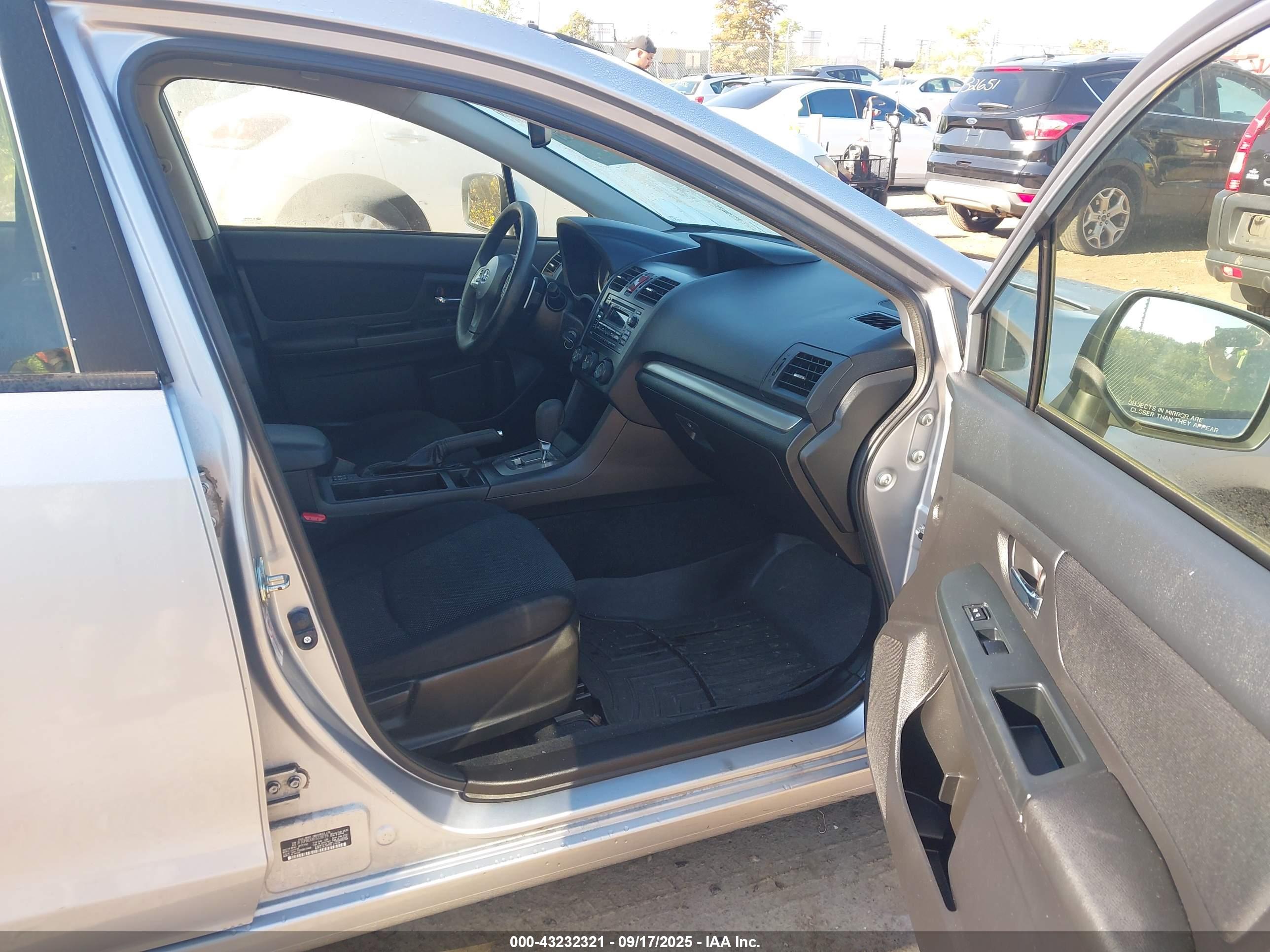 SUBARU IMPREZA image 5
