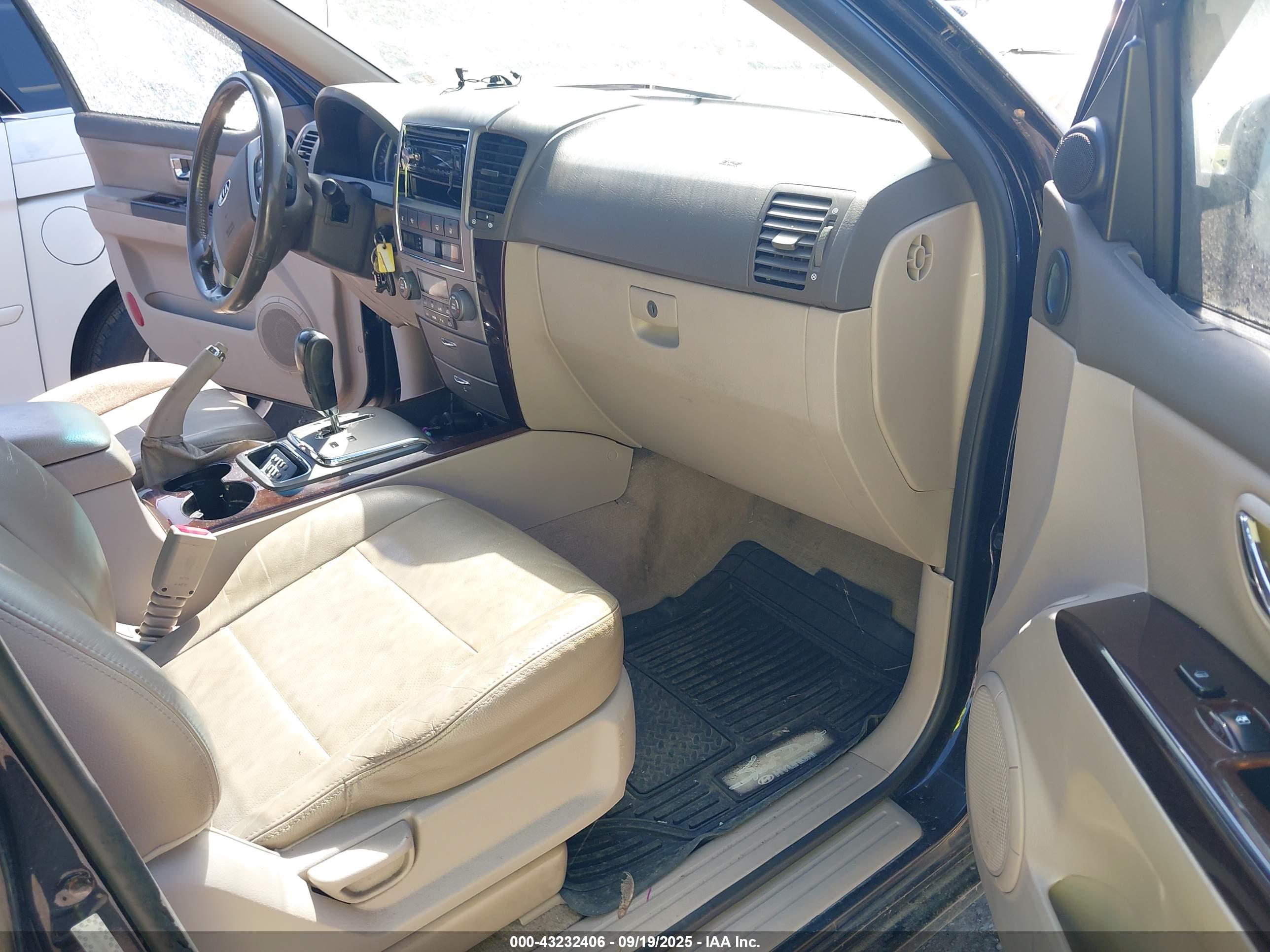 KIA SORENTO image 5