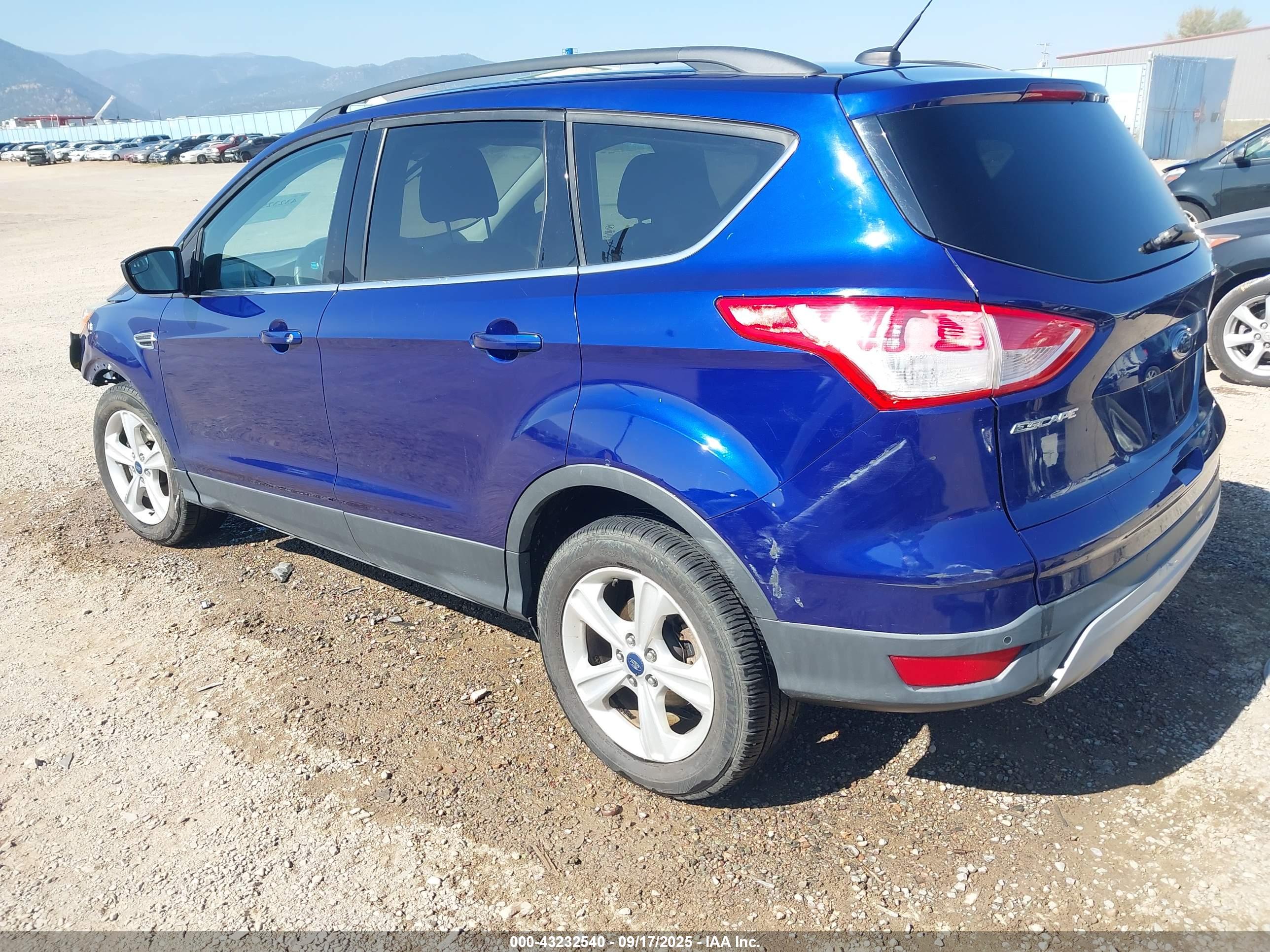 FORD ESCAPE image 3
