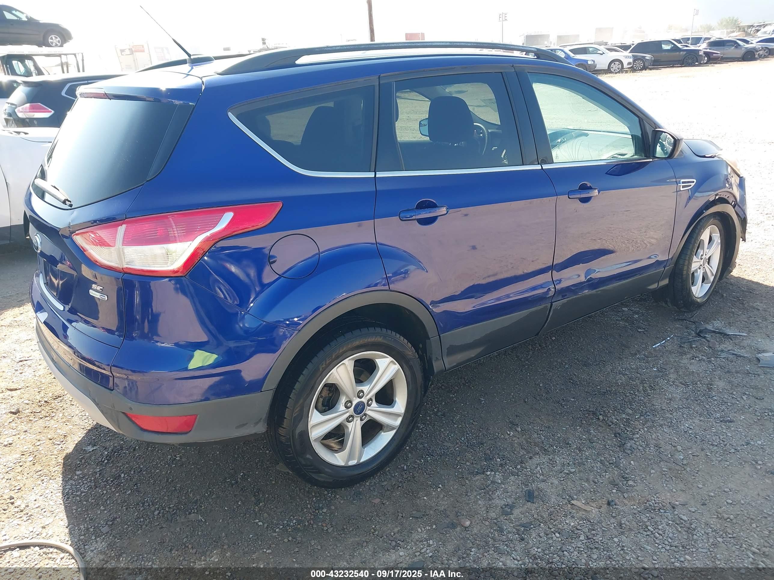 FORD ESCAPE image 4