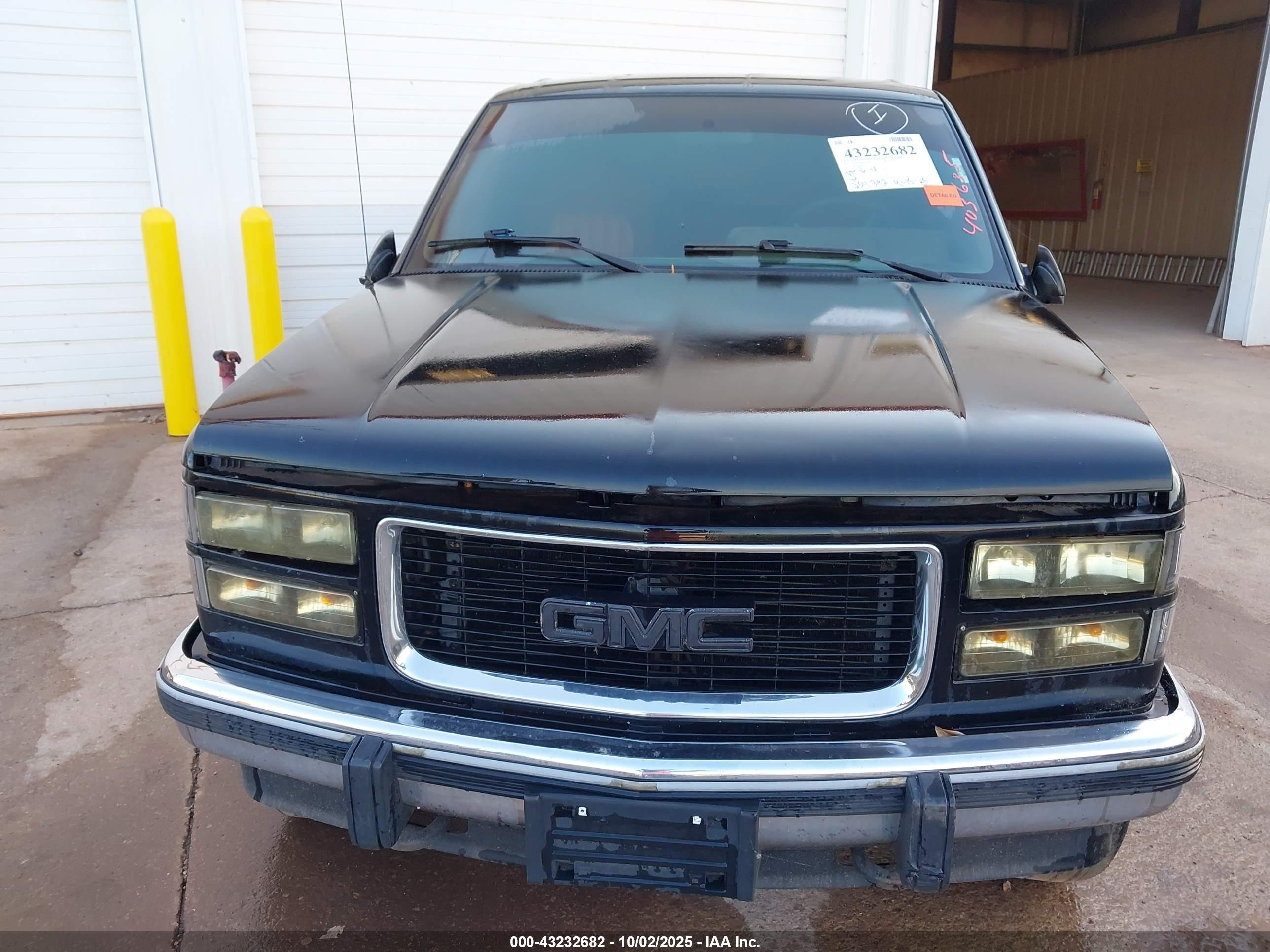 CHEVROLET BLAZER image 6