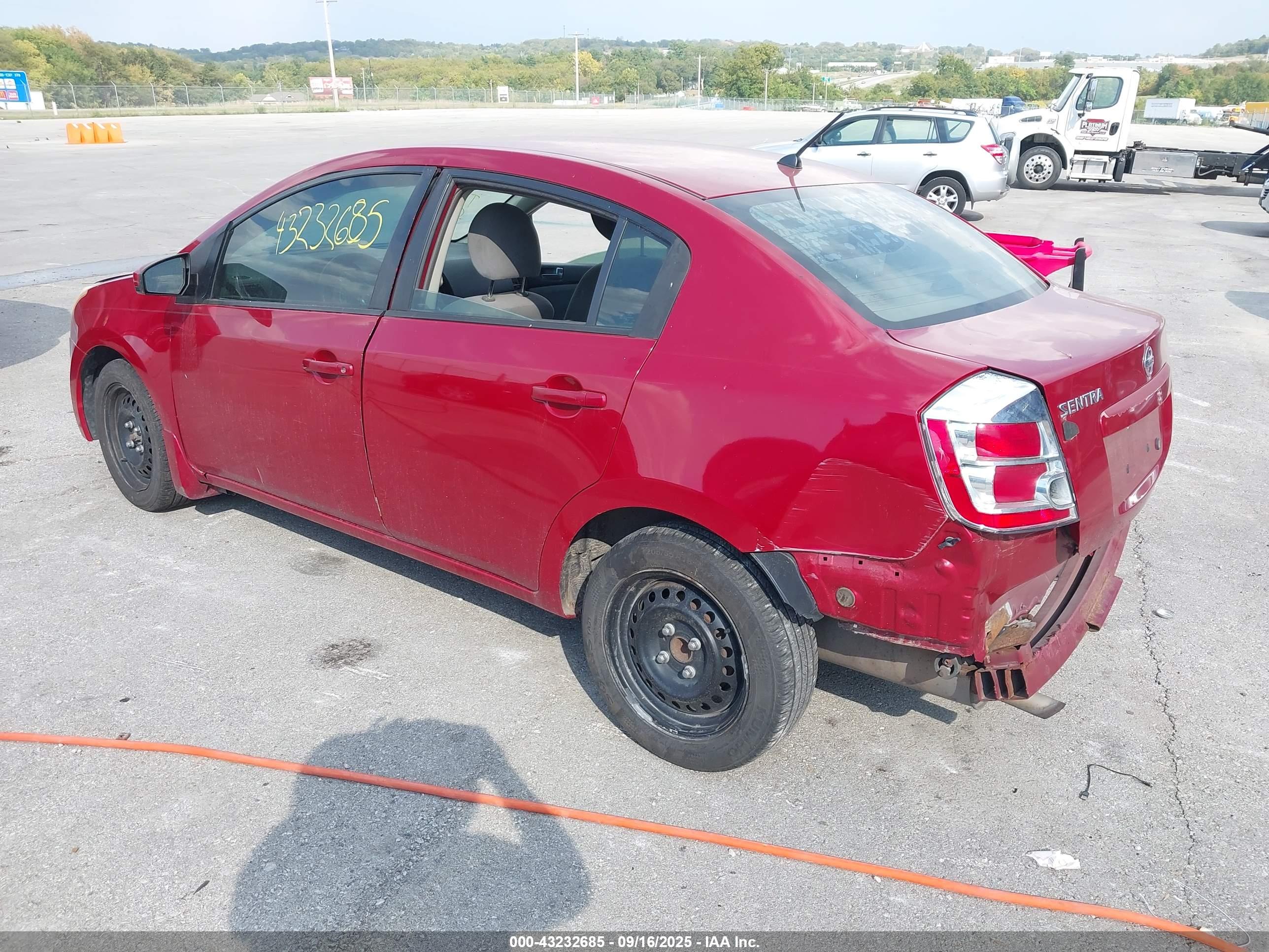 NISSAN SENTRA image 3