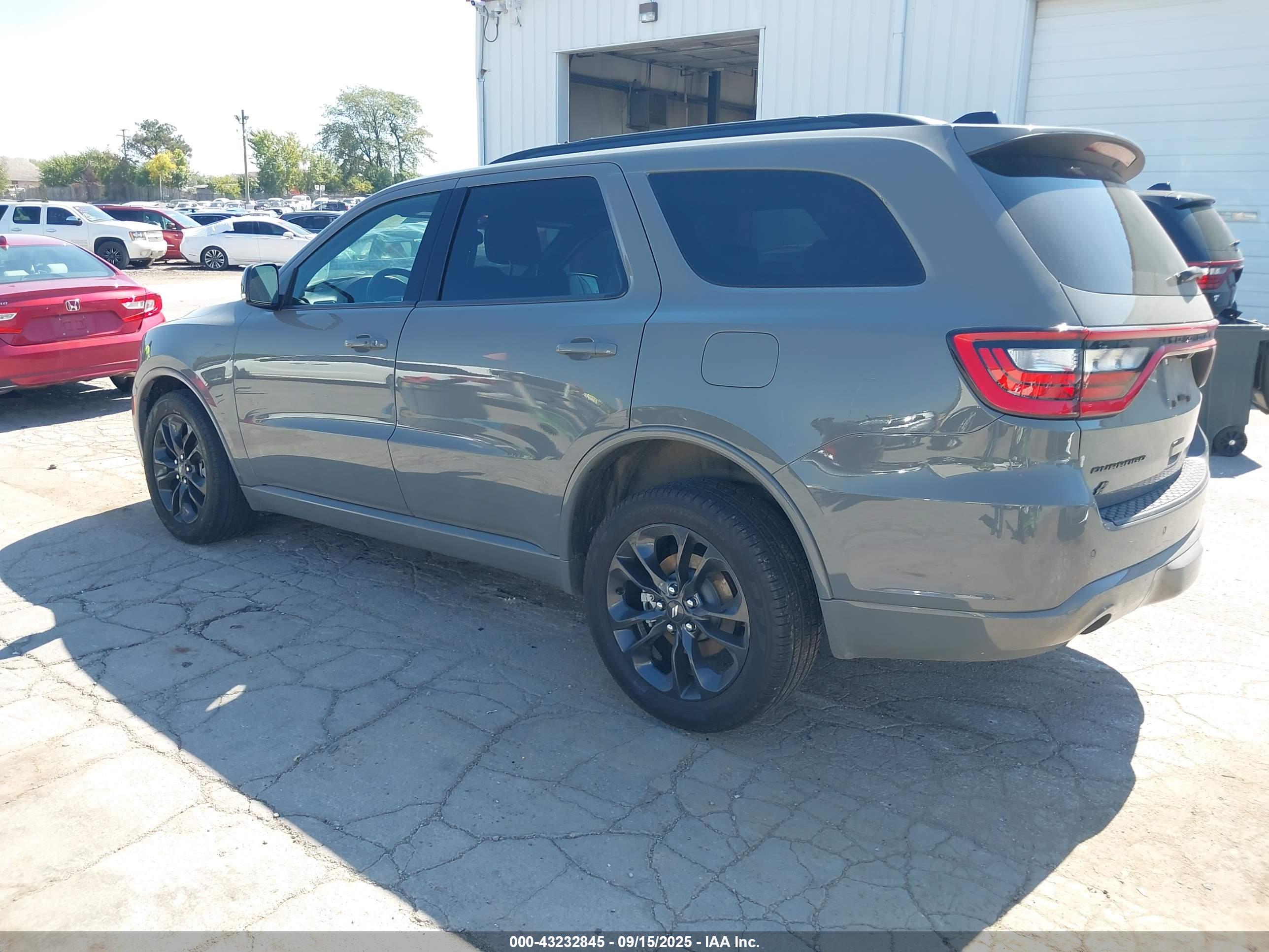 DODGE DURANGO image 3