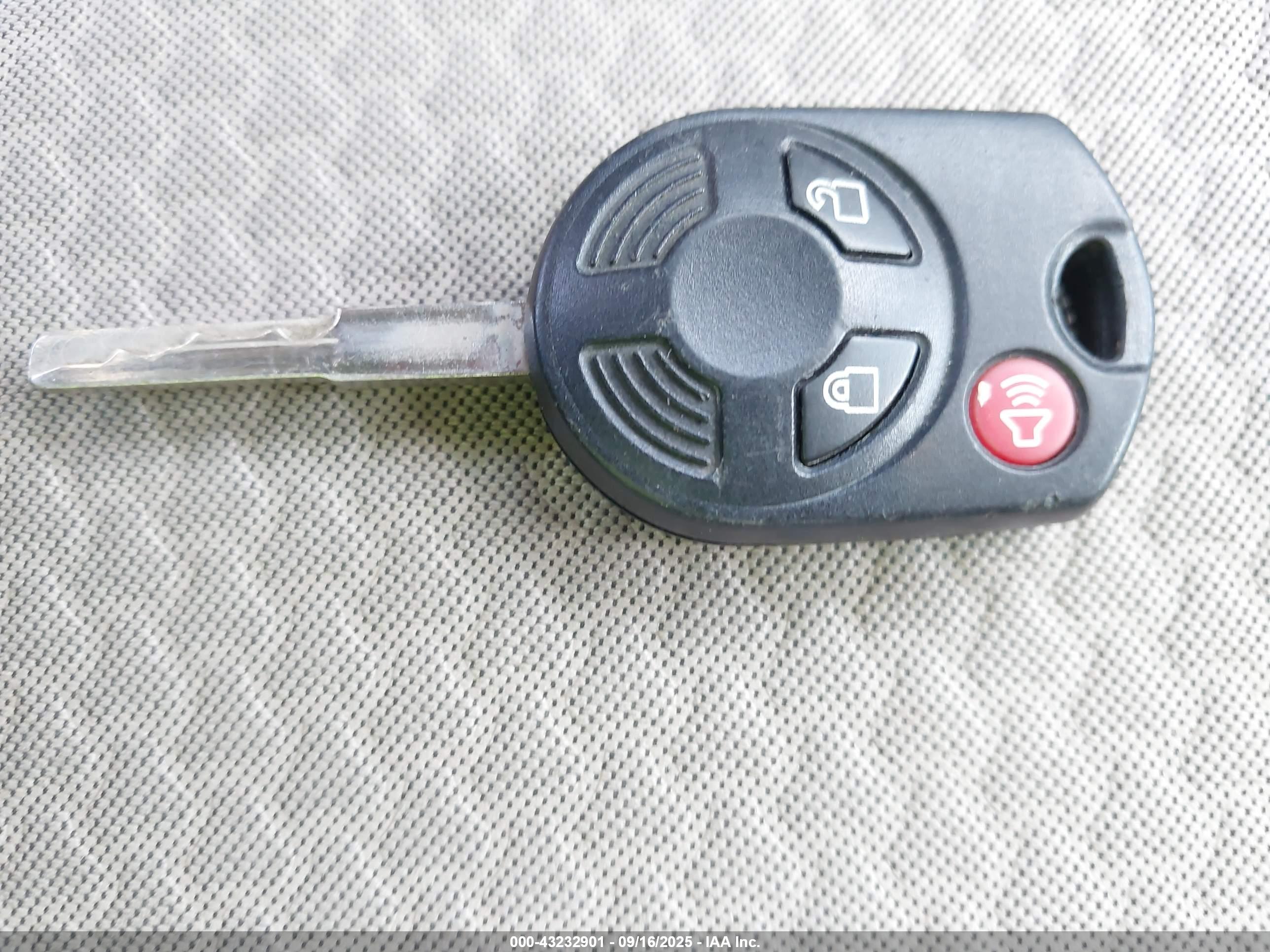 FORD ESCAPE image 11