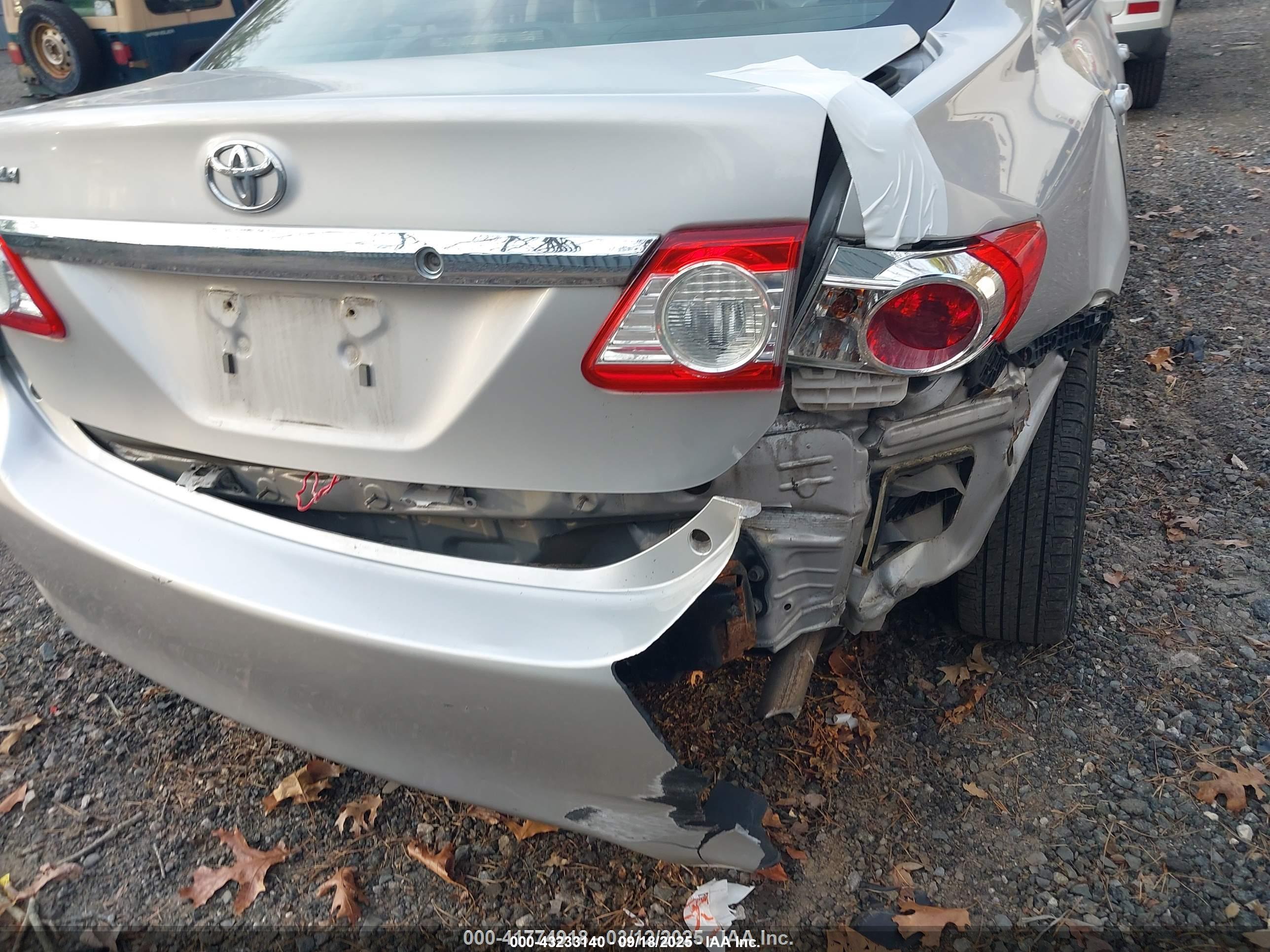 TOYOTA COROLLA image 6