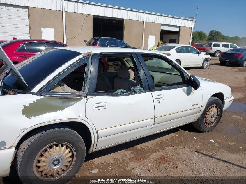 BUICK REGAL image 6