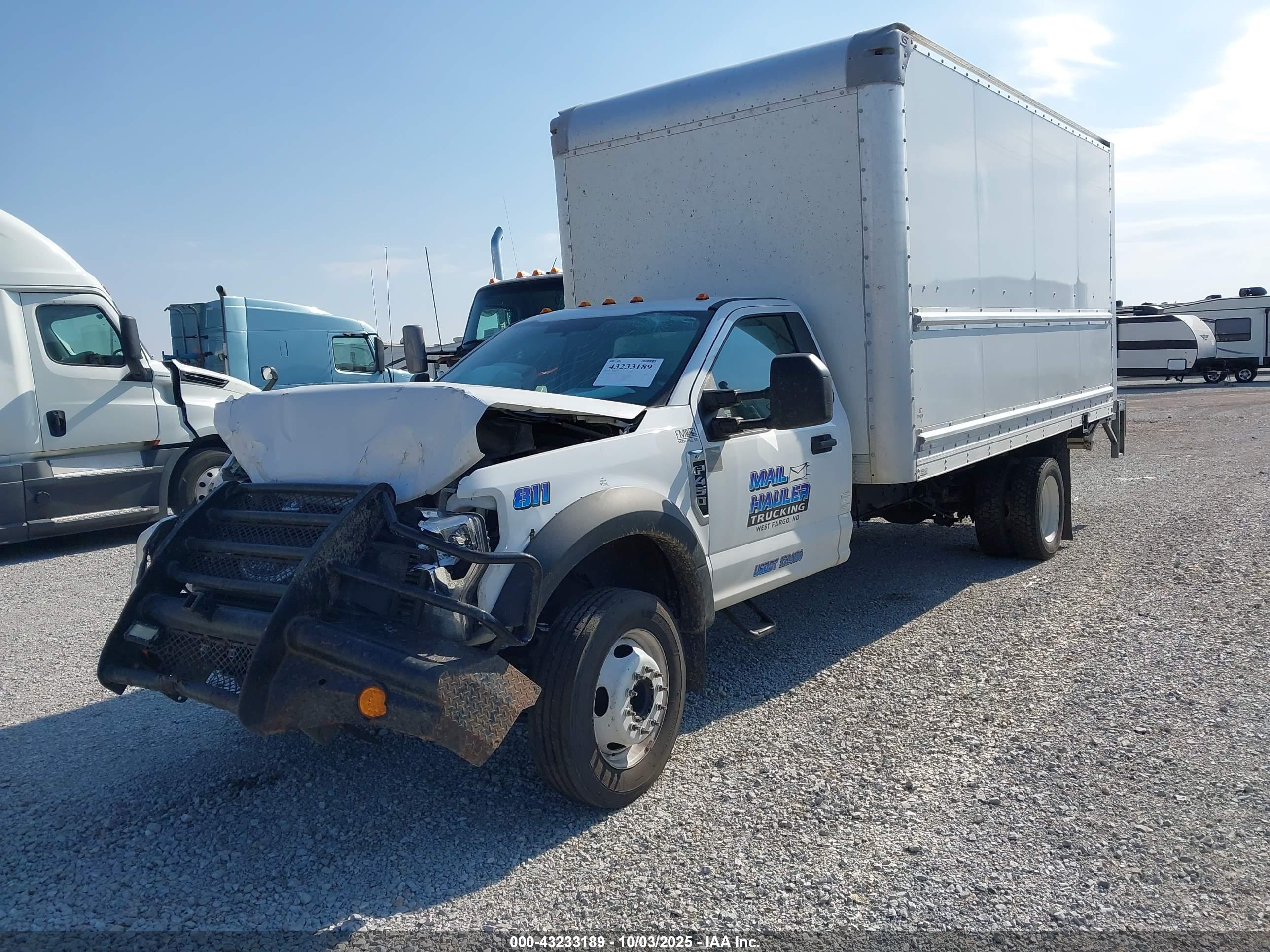 FORD F-450 image 2