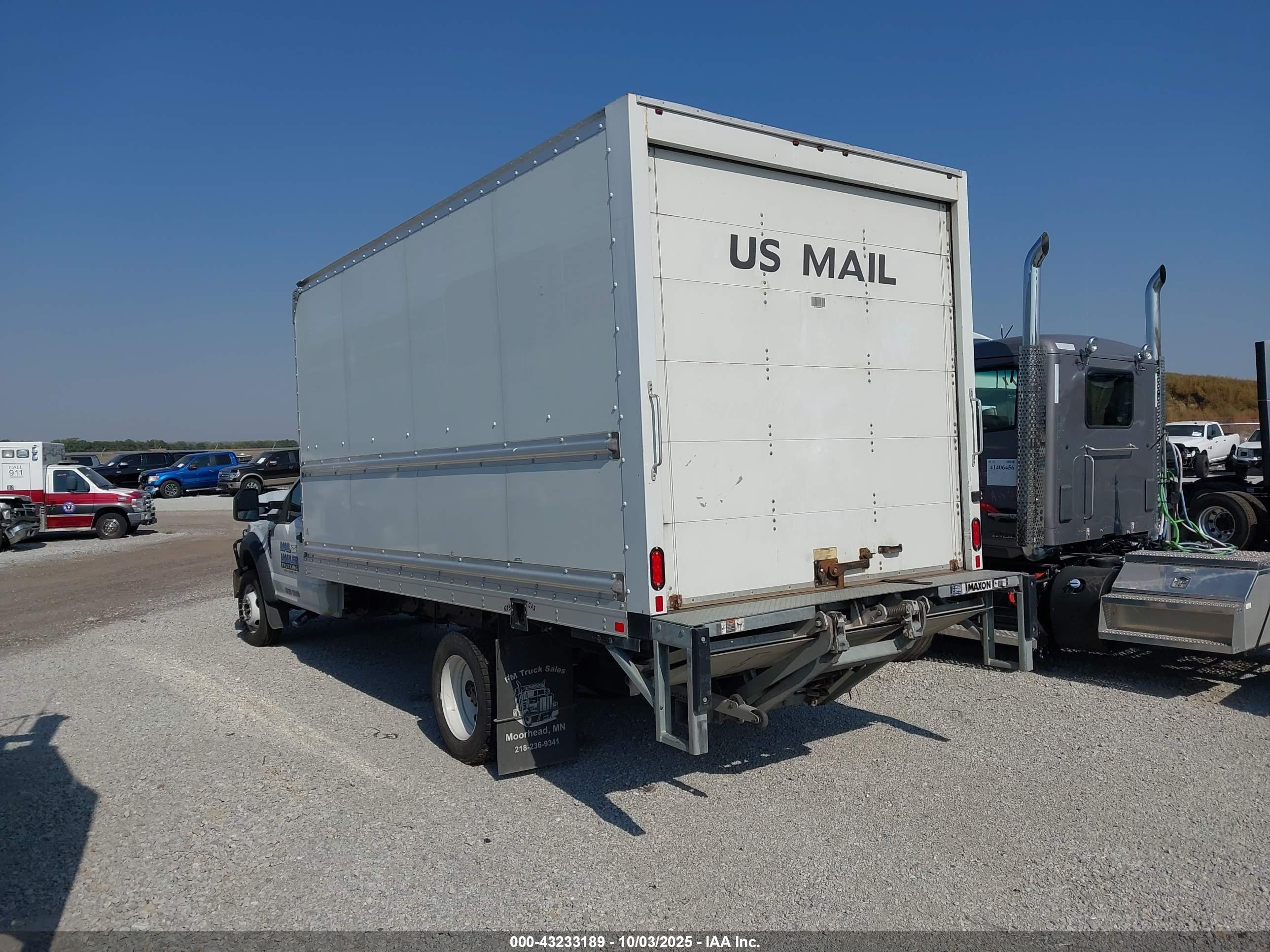 FORD F-450 image 3