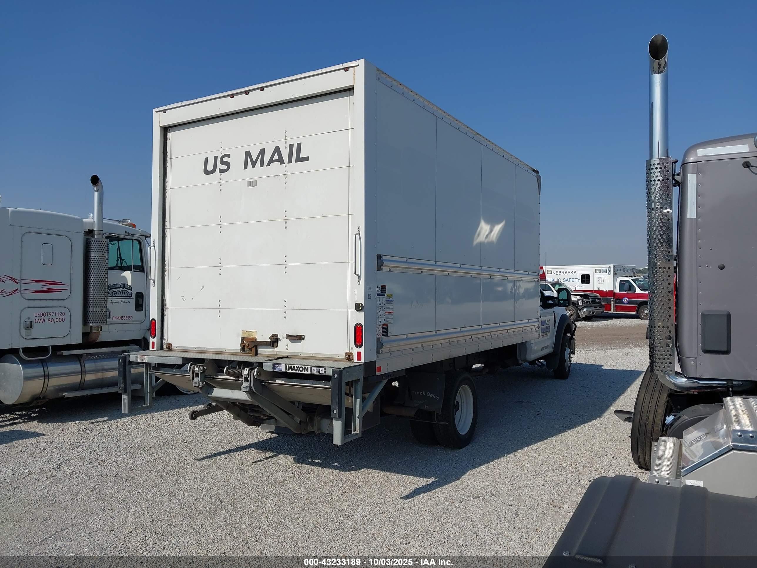 FORD F-450 image 4