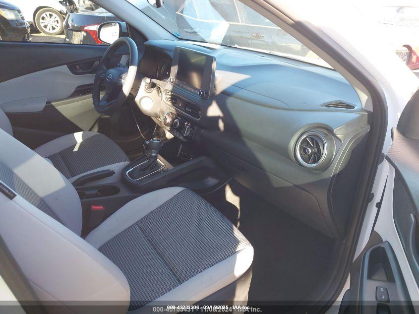 HYUNDAI KONA image 5