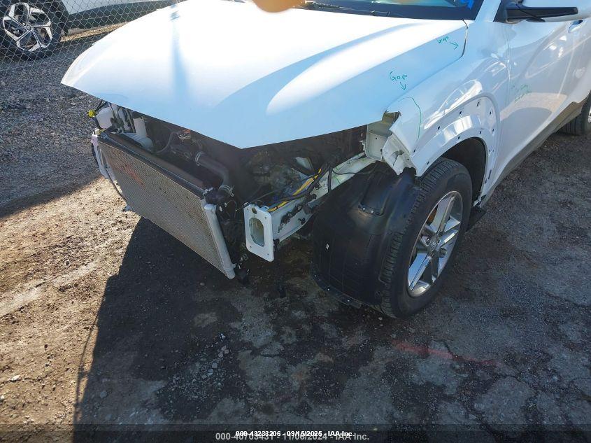 HYUNDAI KONA image 6
