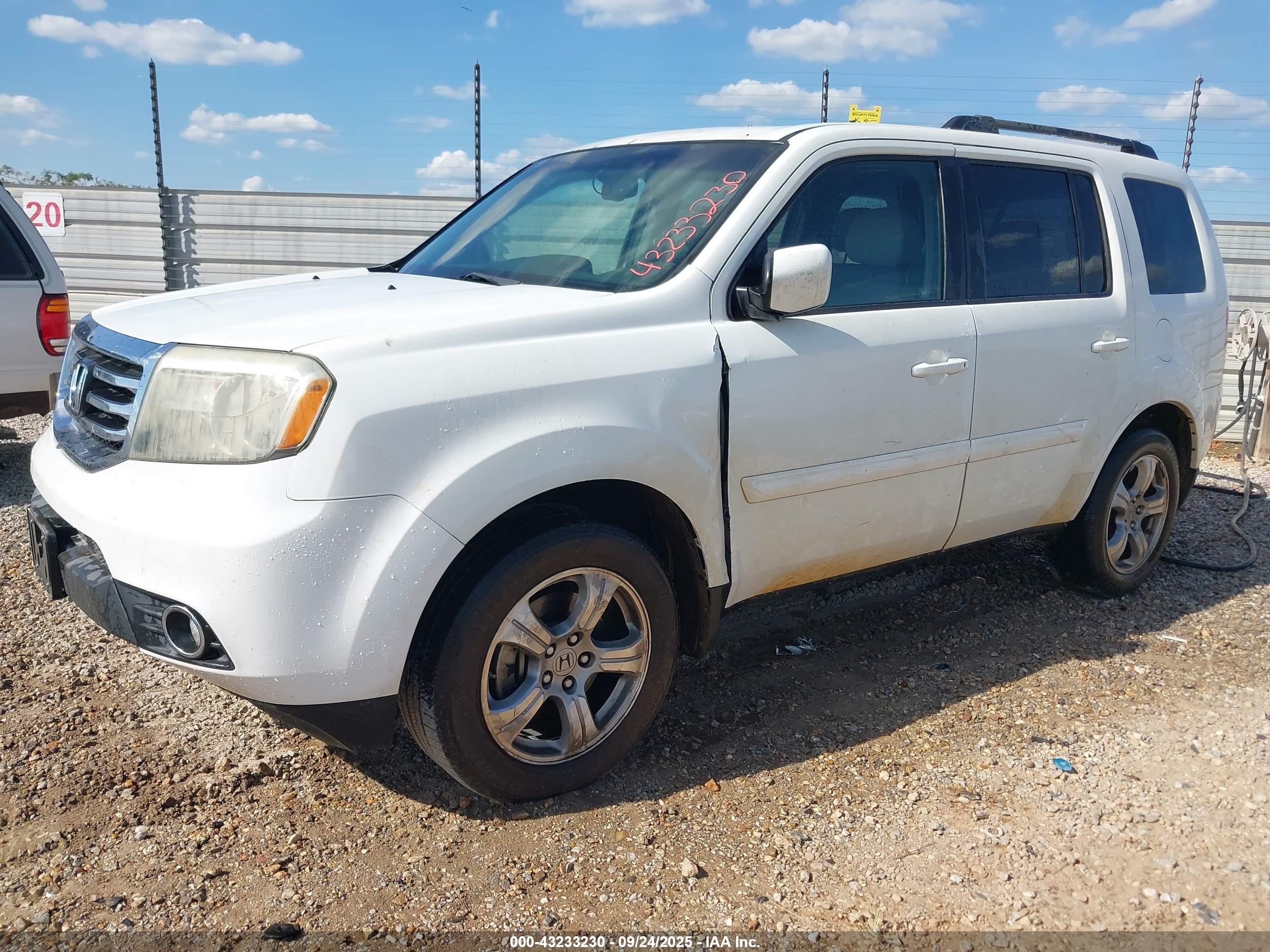 HONDA PILOT image 2