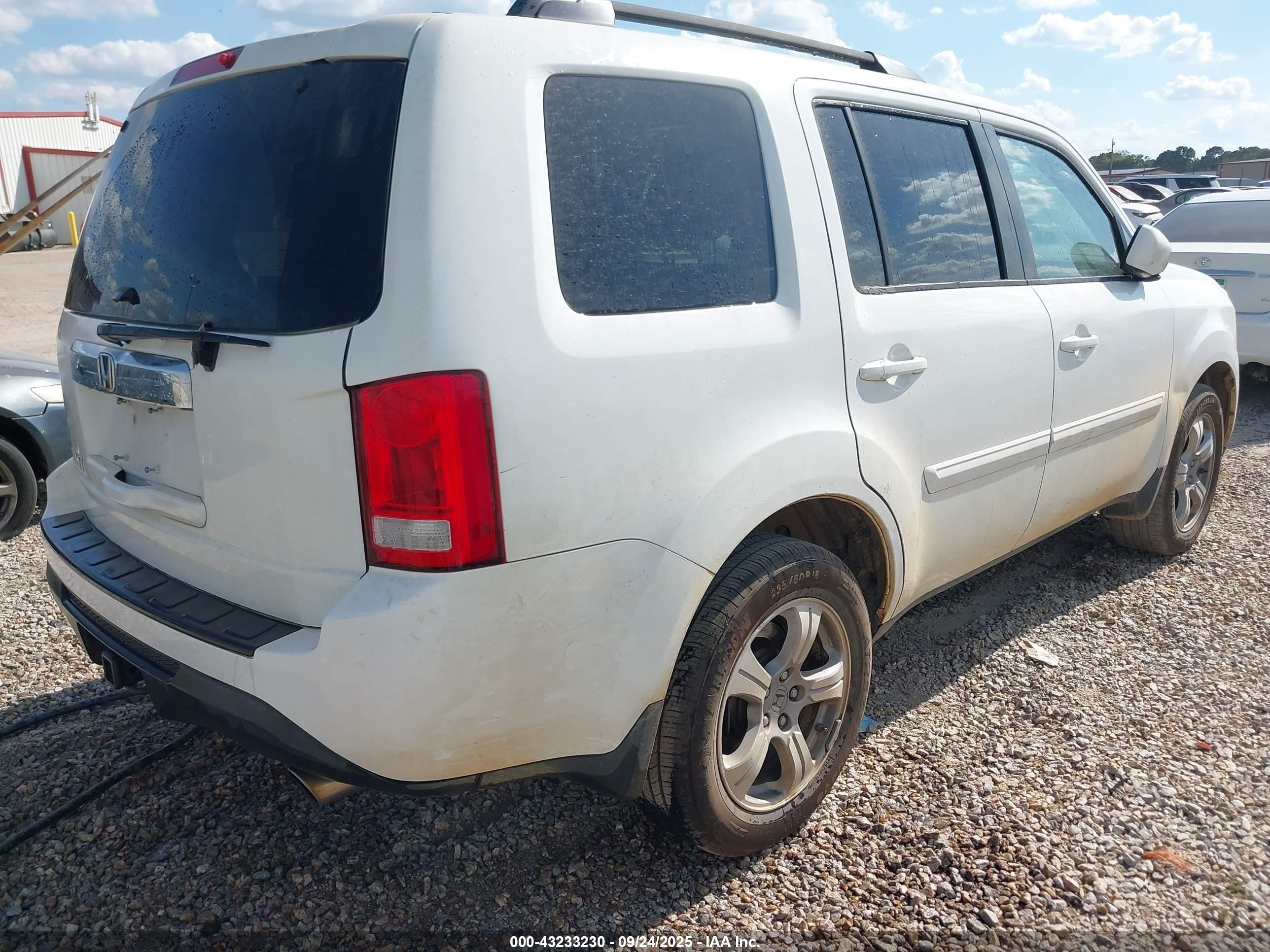 HONDA PILOT image 4