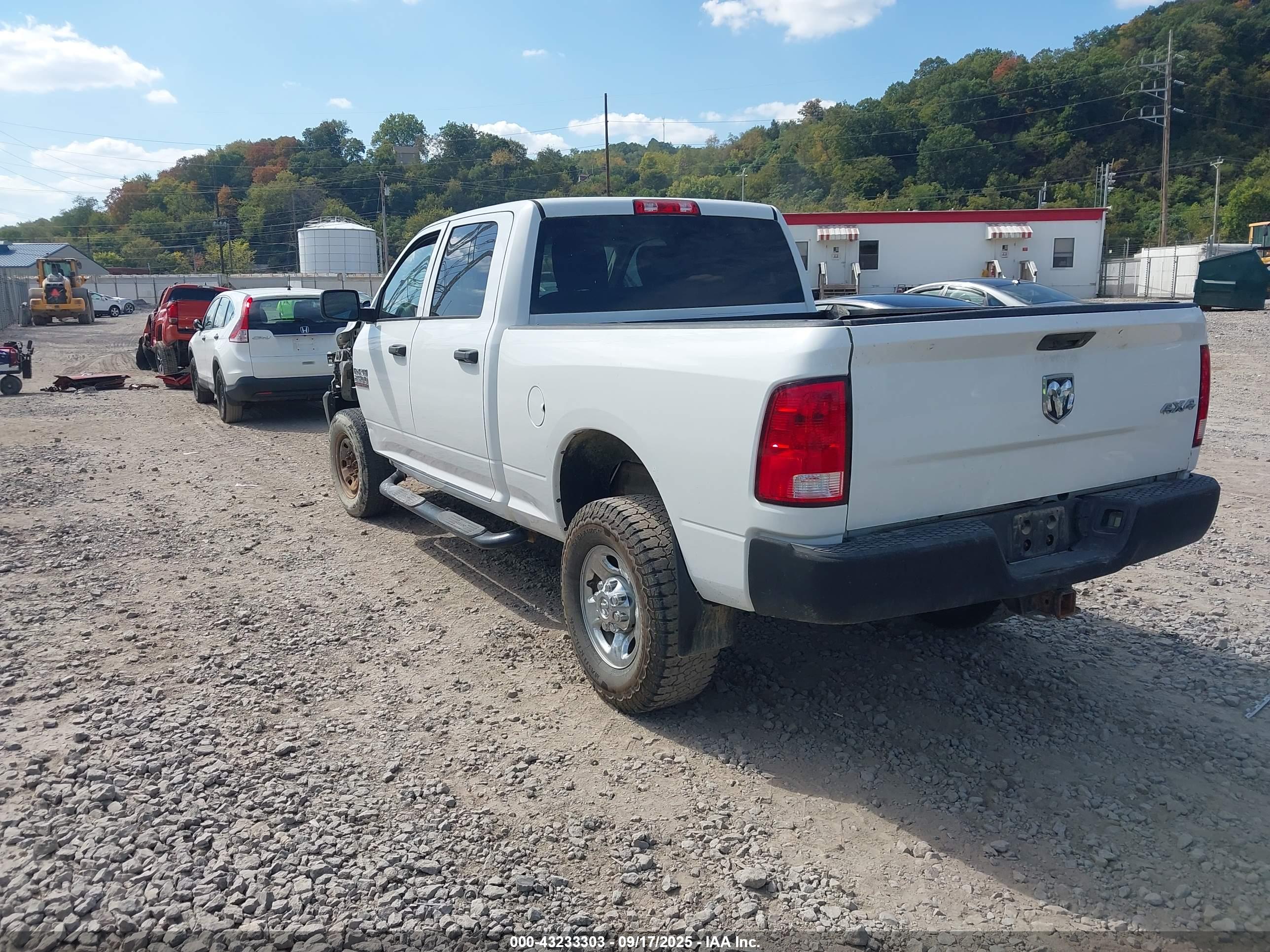 RAM 2500 image 3