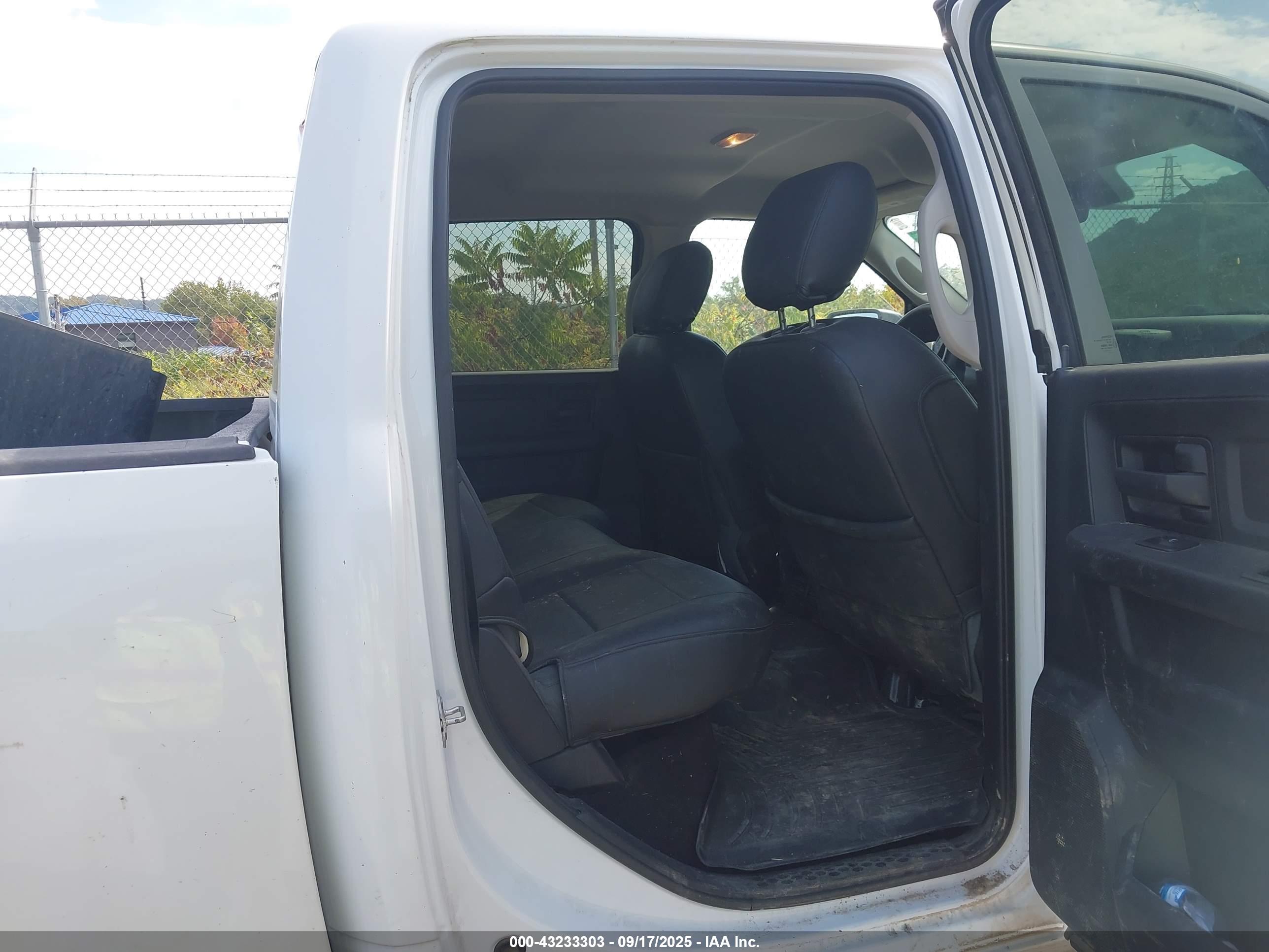 RAM 2500 image 8