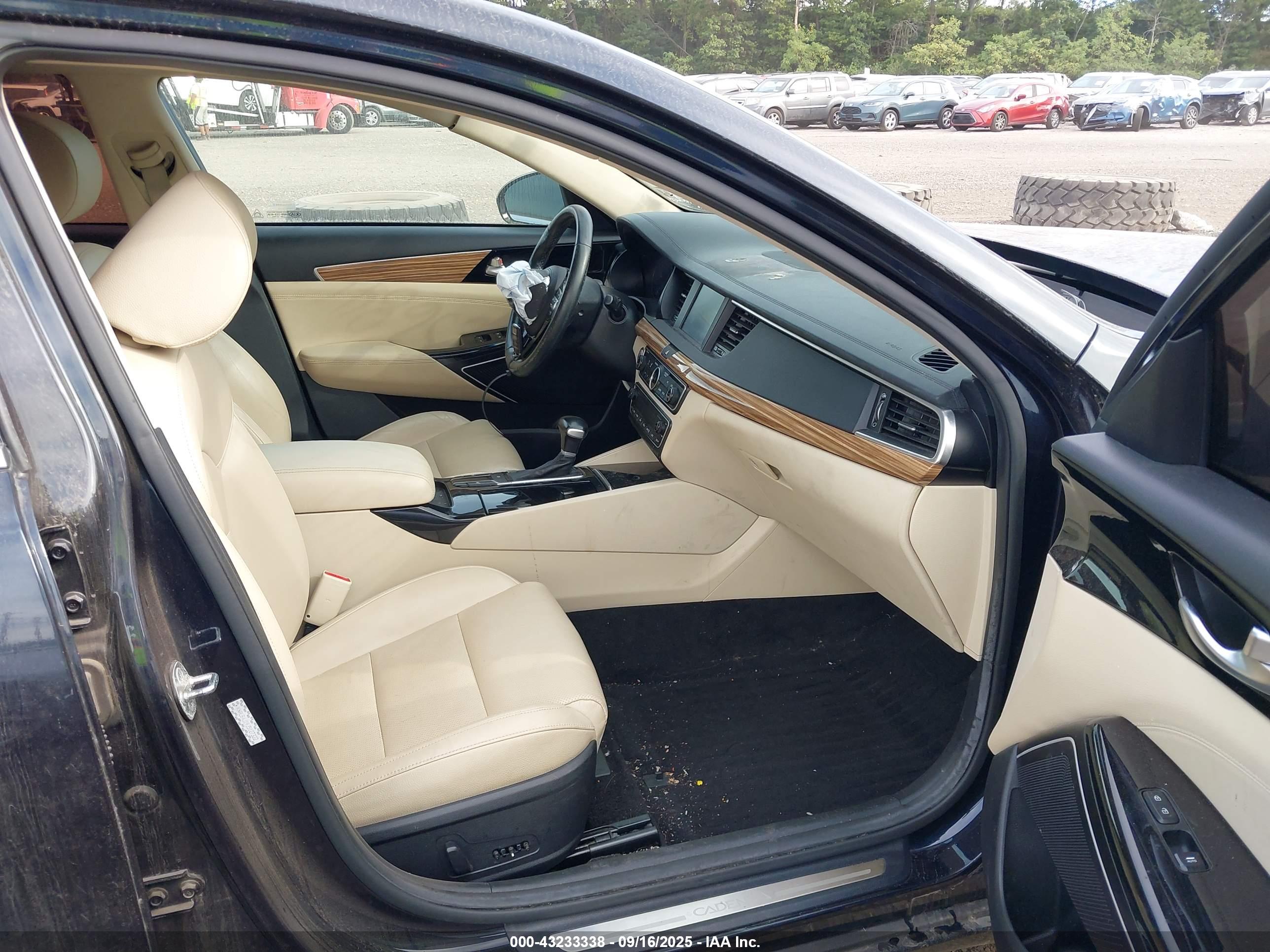 KIA CADENZA image 5