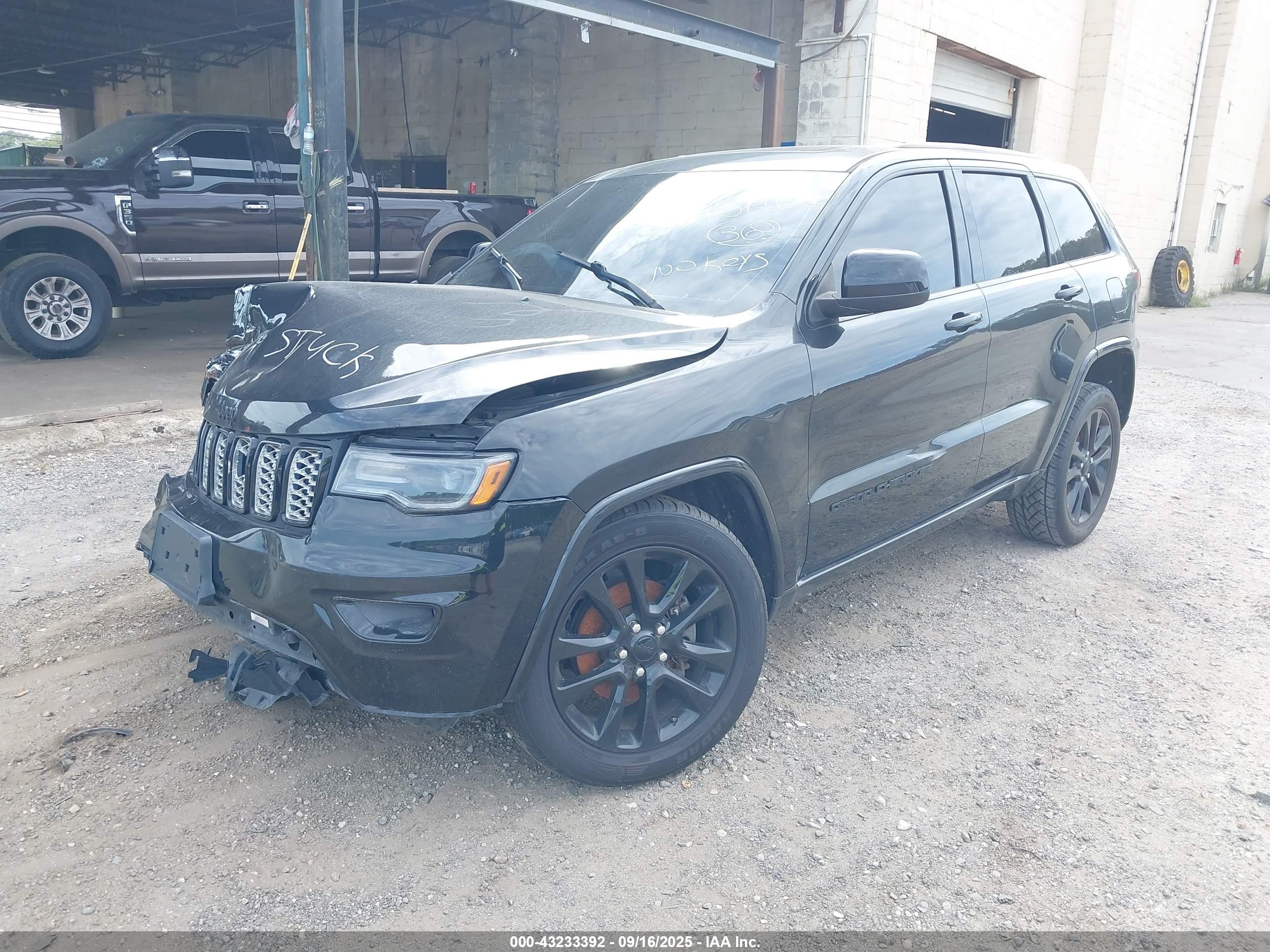 JEEP GRAND image 2