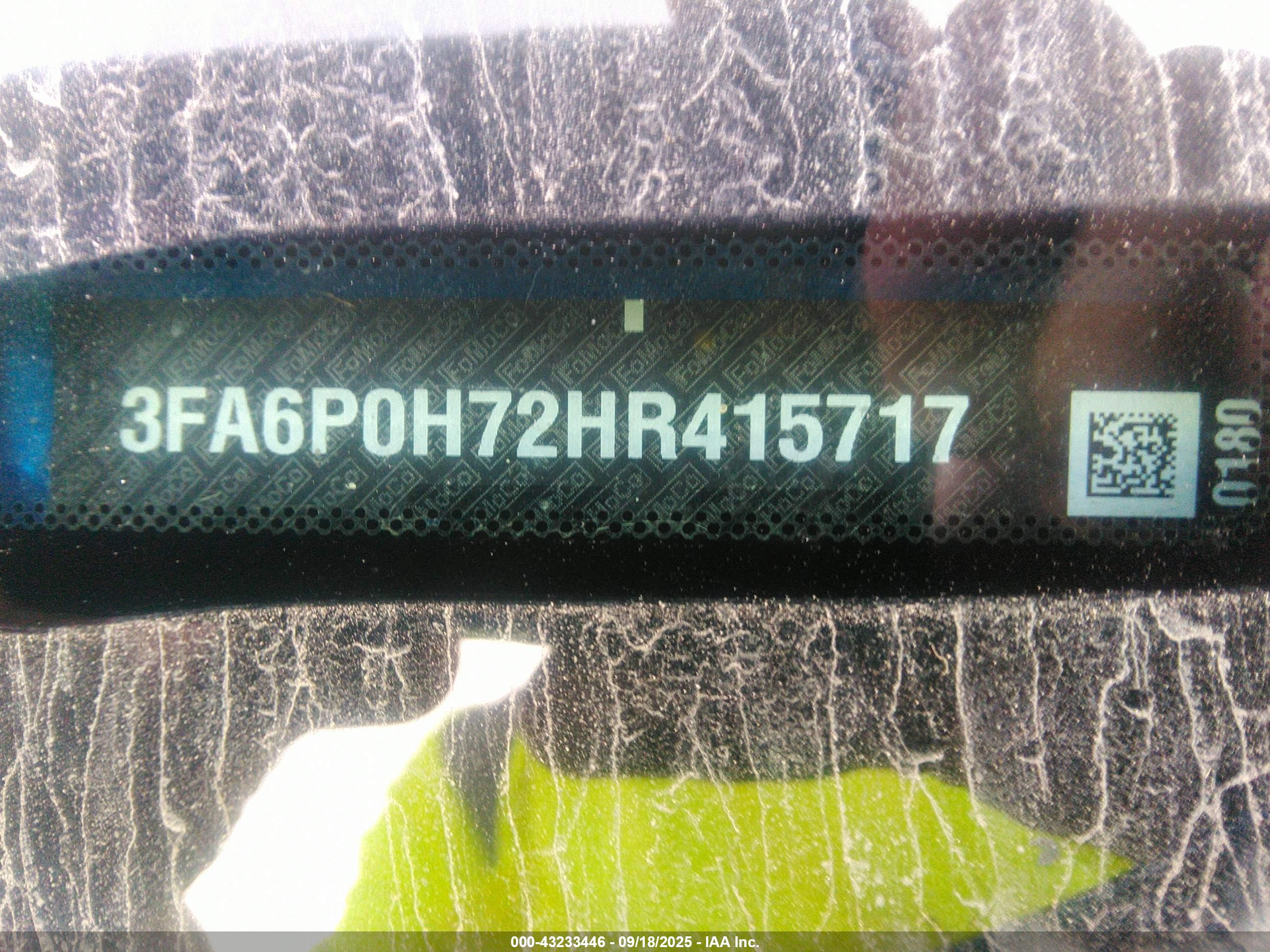 FORD FUSION image 9