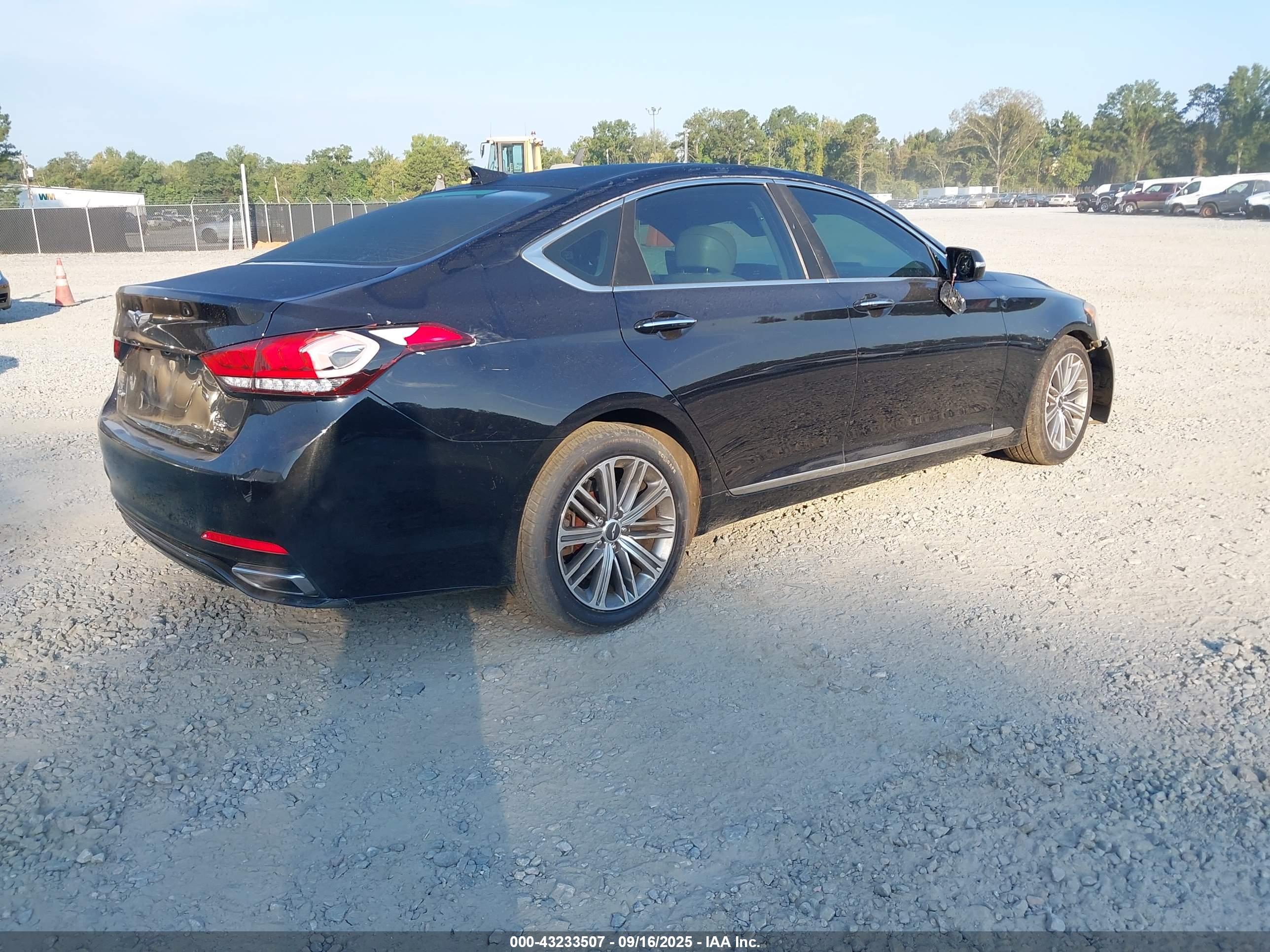 GENESIS G80 image 4