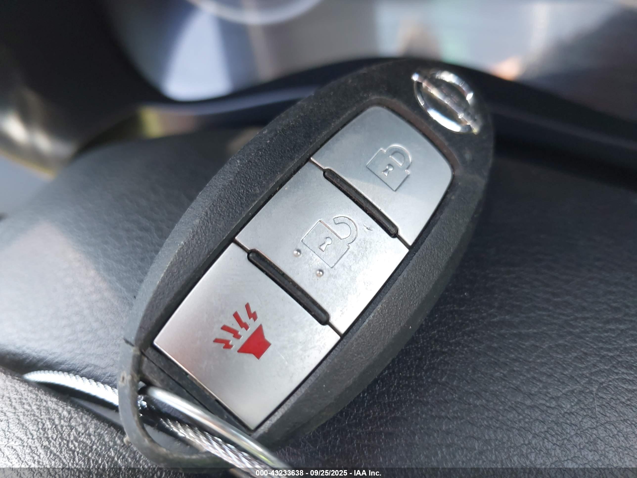 NISSAN KICKS image 11