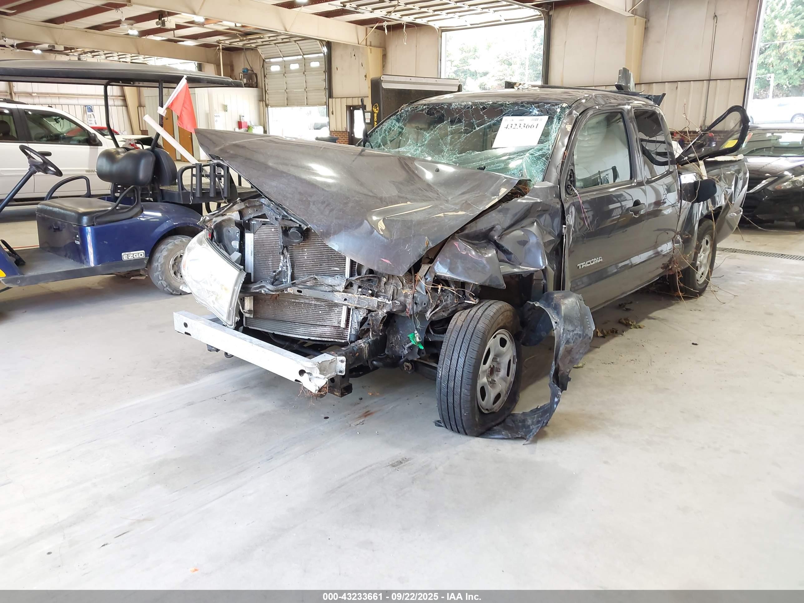 TOYOTA TACOMA image 2