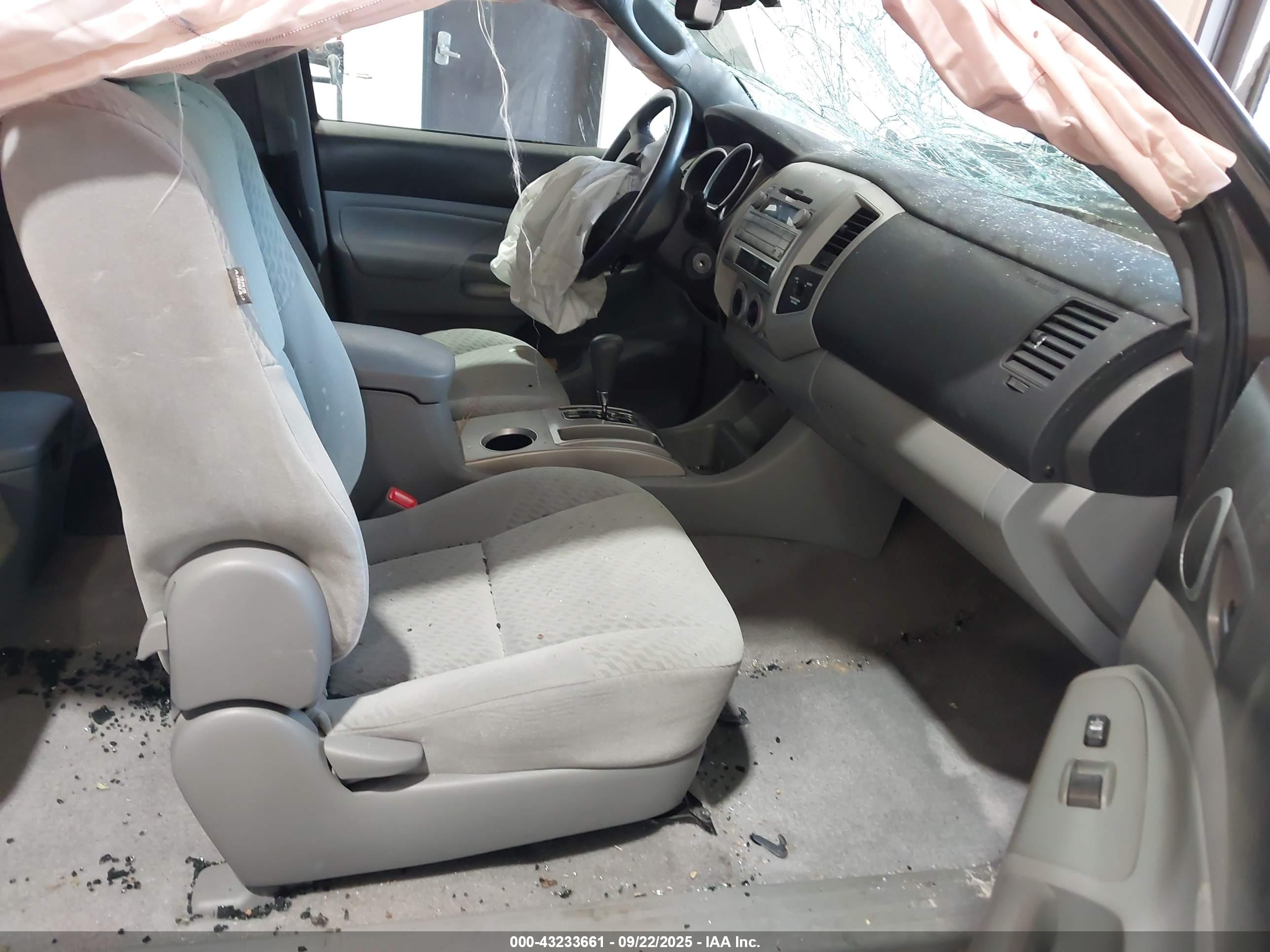 TOYOTA TACOMA image 5
