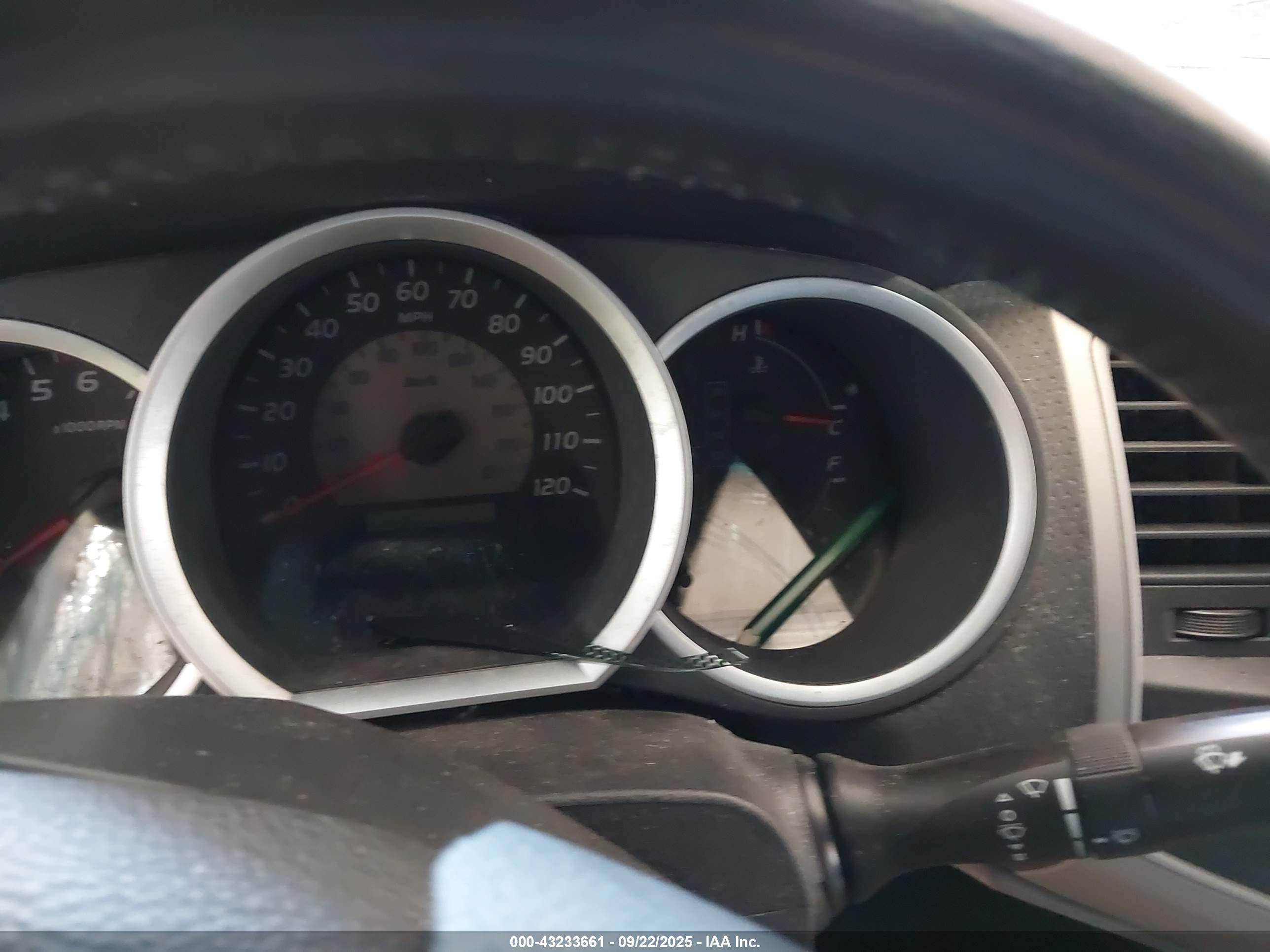 TOYOTA TACOMA image 7
