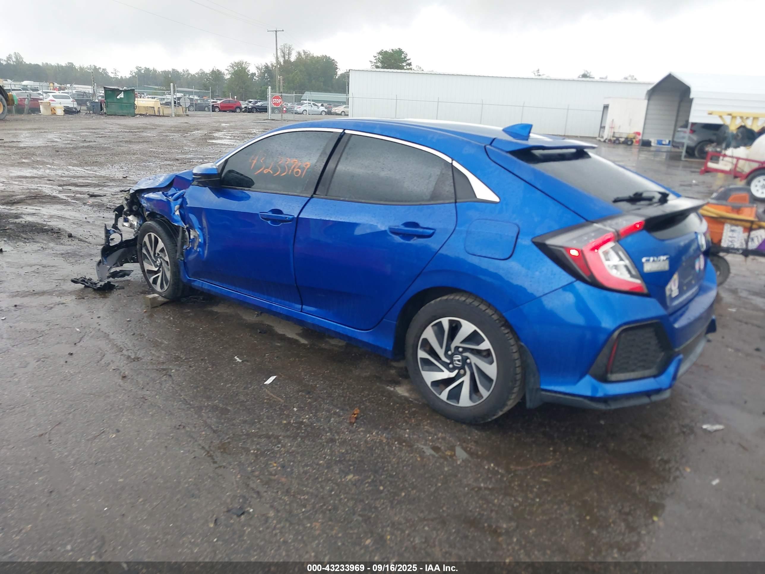 HONDA CIVIC image 3