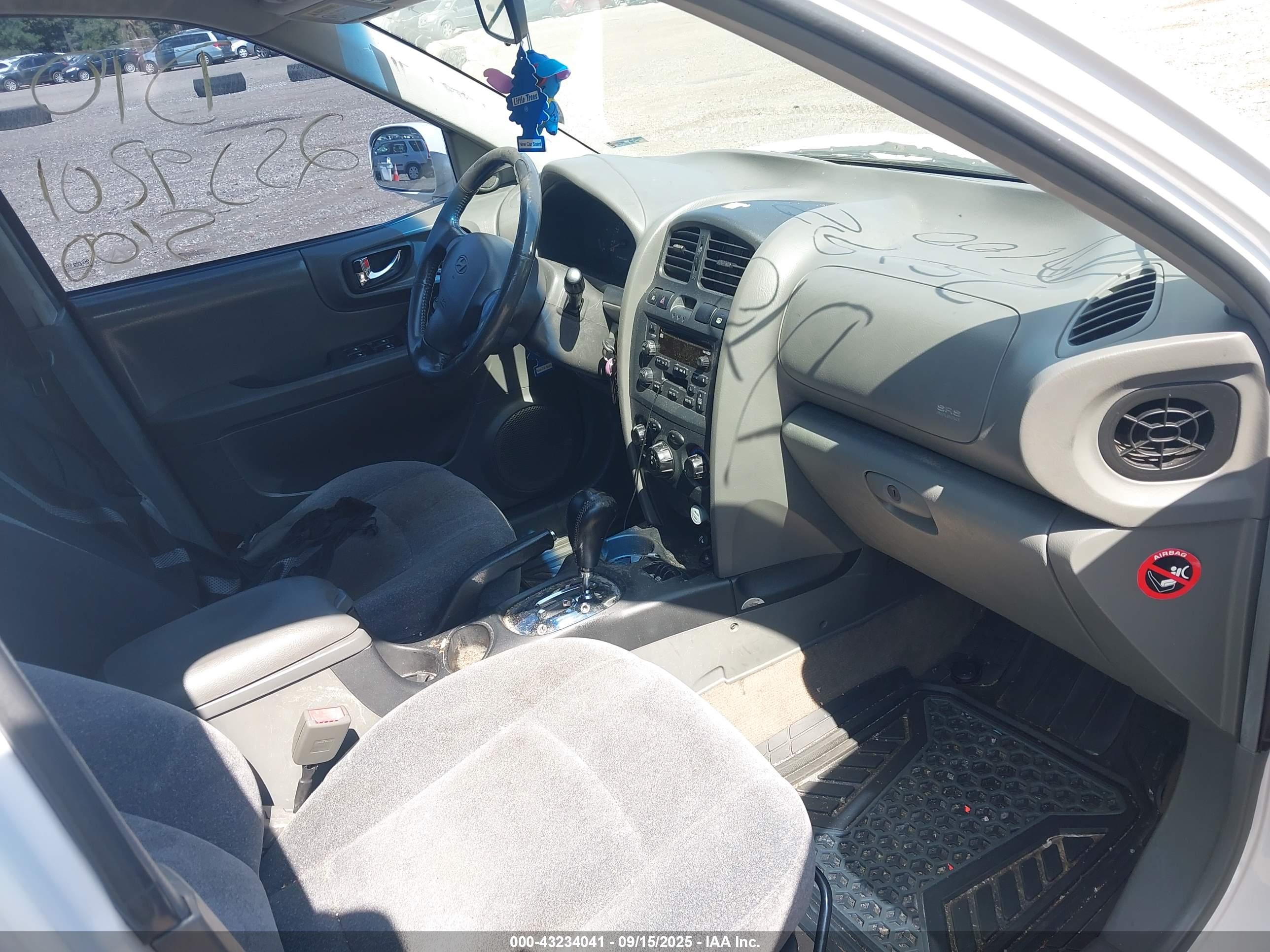 HYUNDAI SANTA image 5