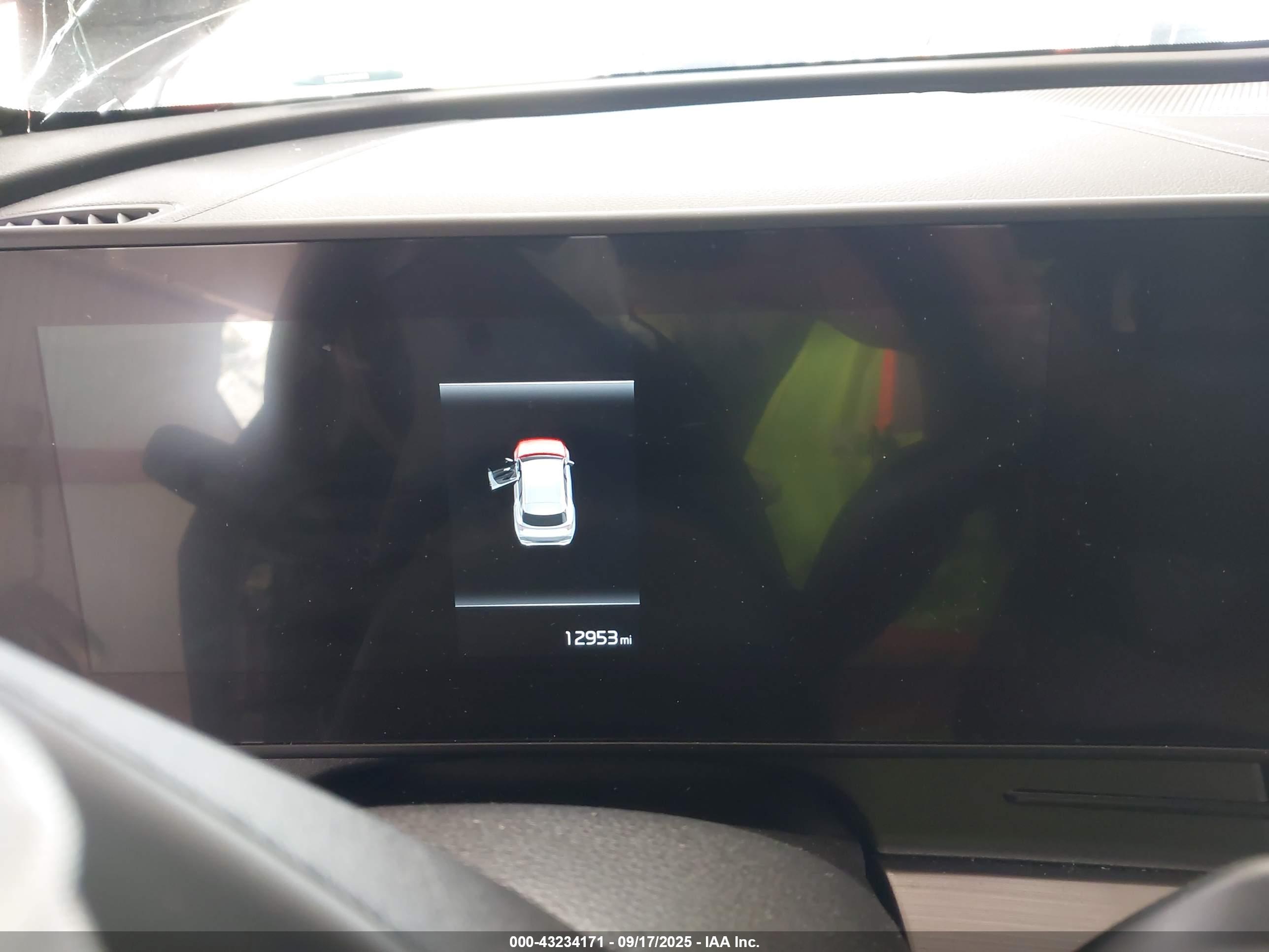 KIA SPORTAGE image 7