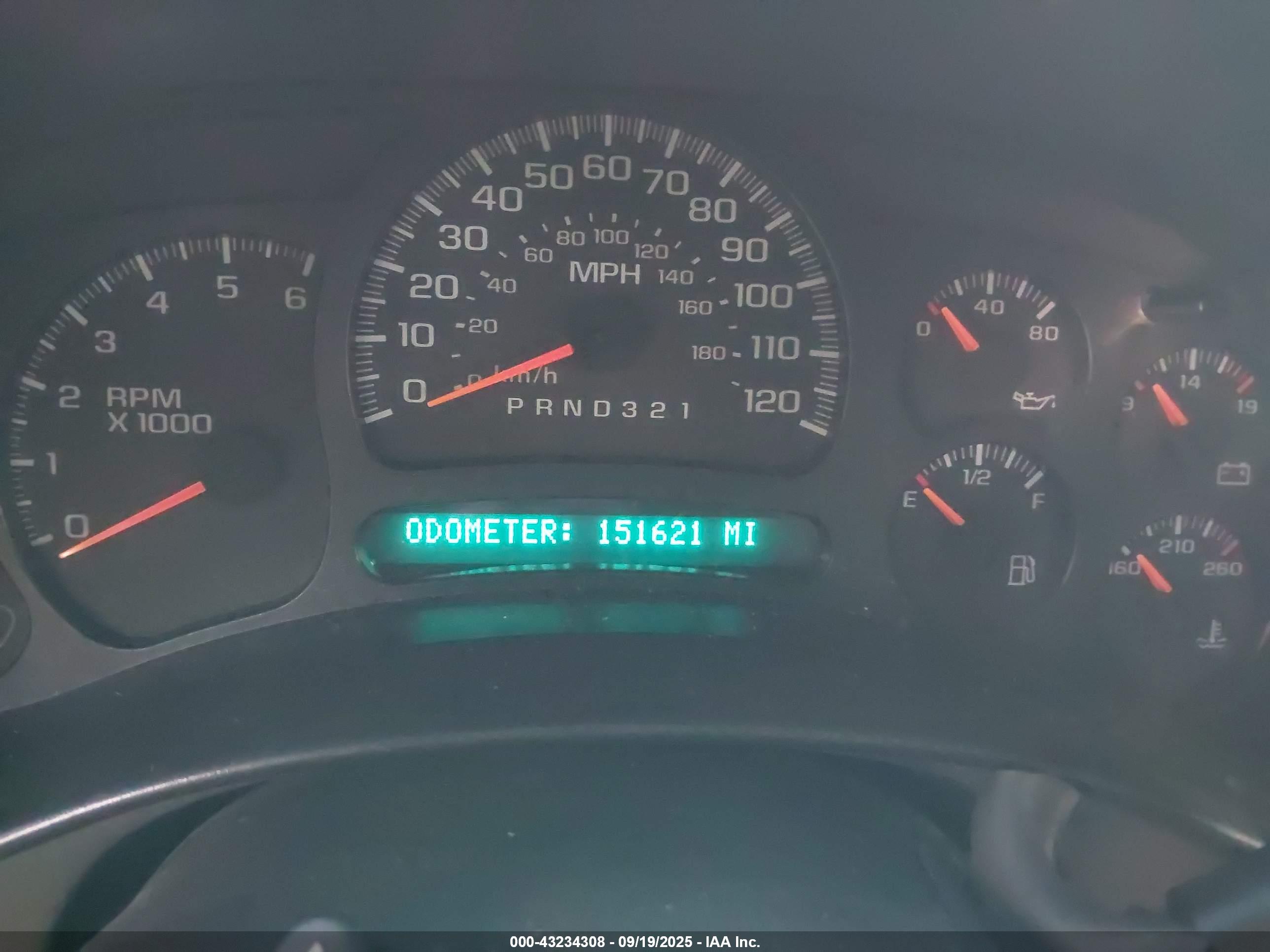 CHEVROLET SILVERADO image 7