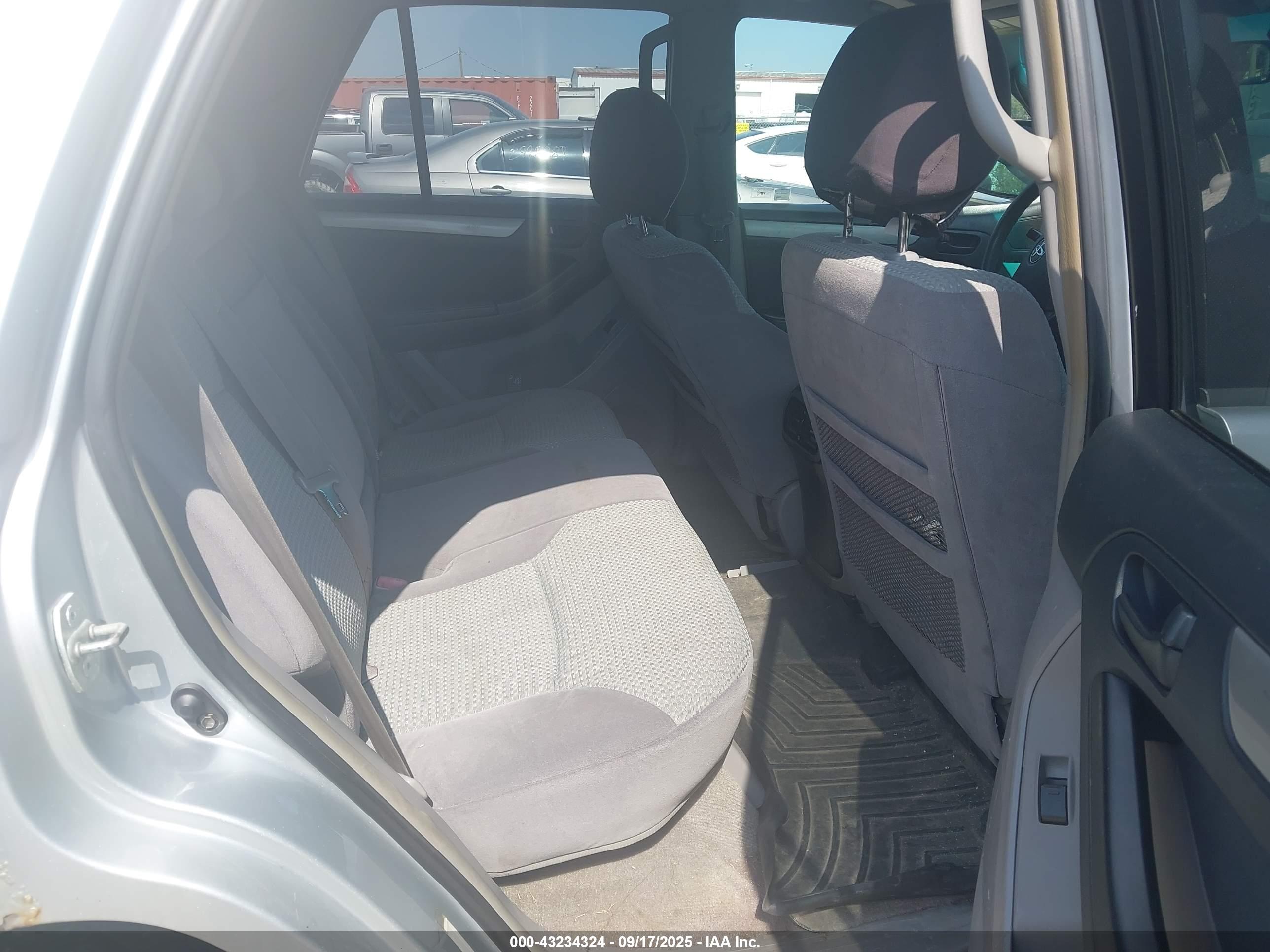 TOYOTA 4RUNNER image 8